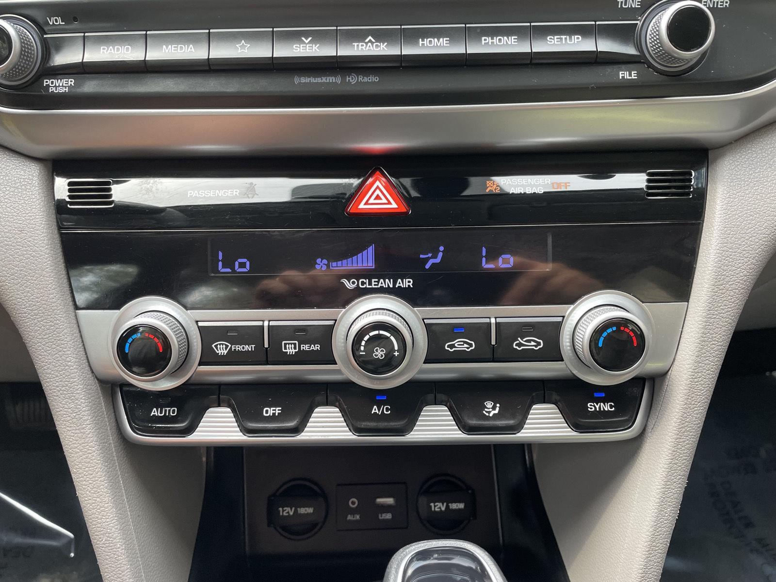 Used 2020 Hyundai Elantra for sale in Lincoln NE