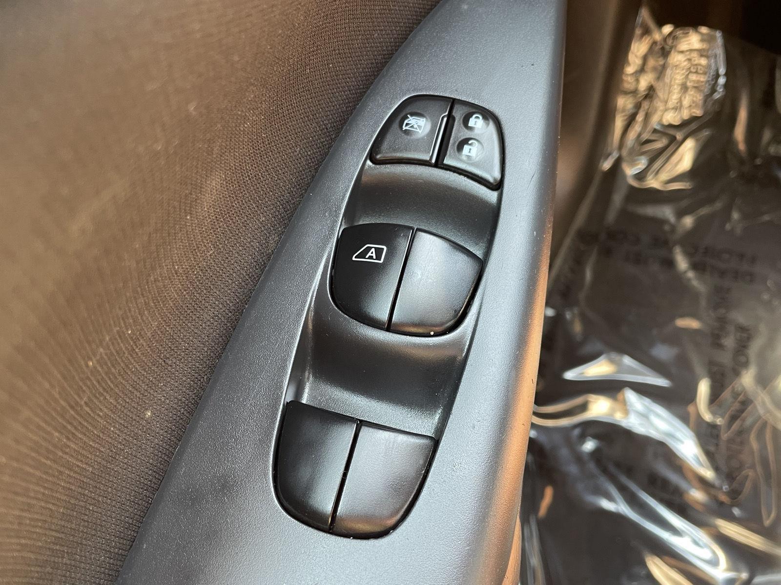 Used 2018 Nissan Sentra for sale in Lincoln NE