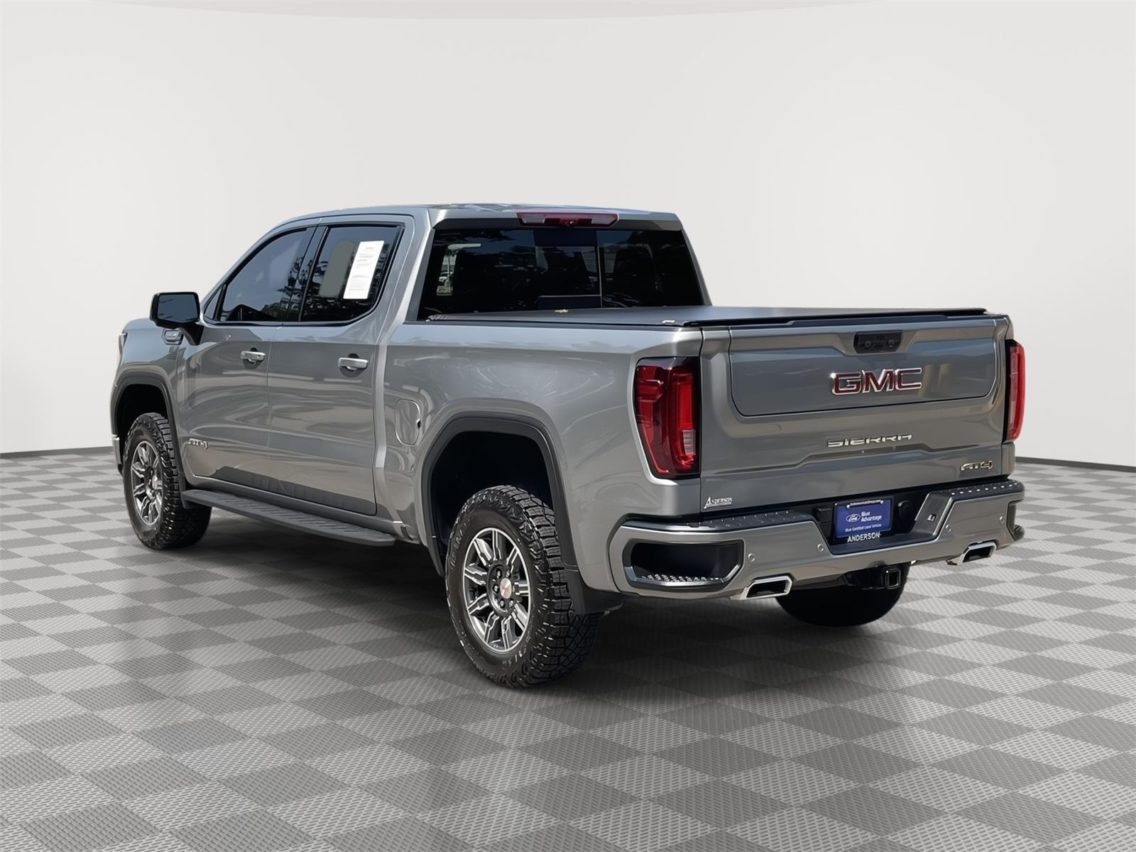 Used 2024 GMC Sierra 1500 for sale in Lincoln NE