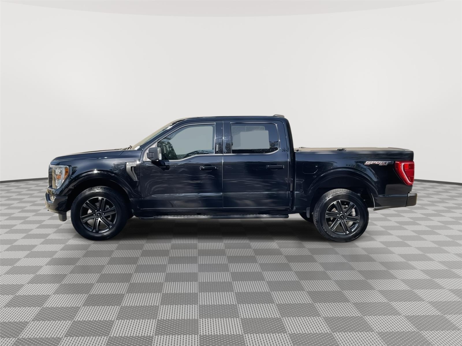 Used 2021 Ford F-150 XLT Crew Cab Truck for sale in Lincoln NE
