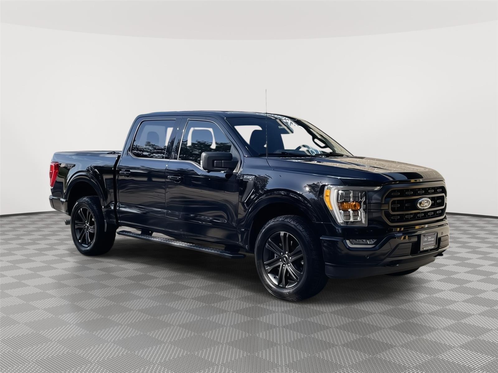 Used 2021 Ford F-150 XLT Crew Cab Truck for sale in Lincoln NE