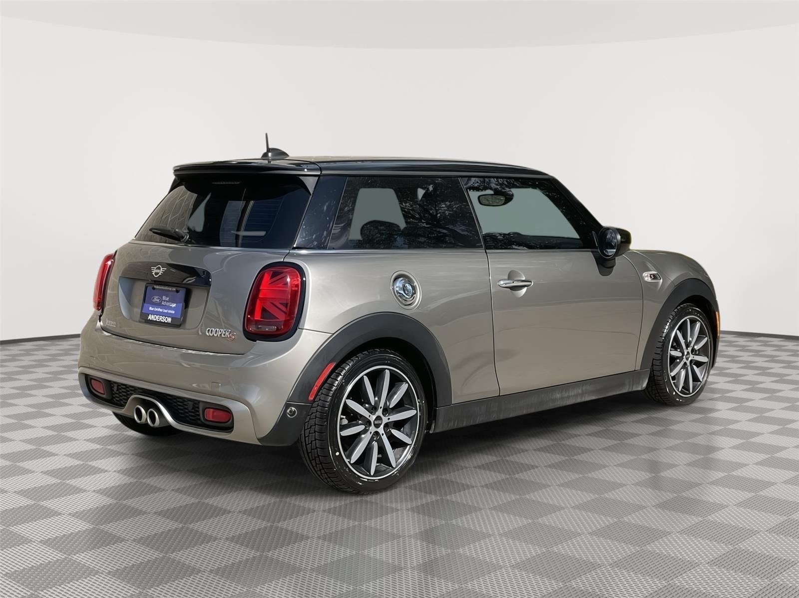Used 2020 MINI Hardtop 2 Door for sale in Lincoln NE