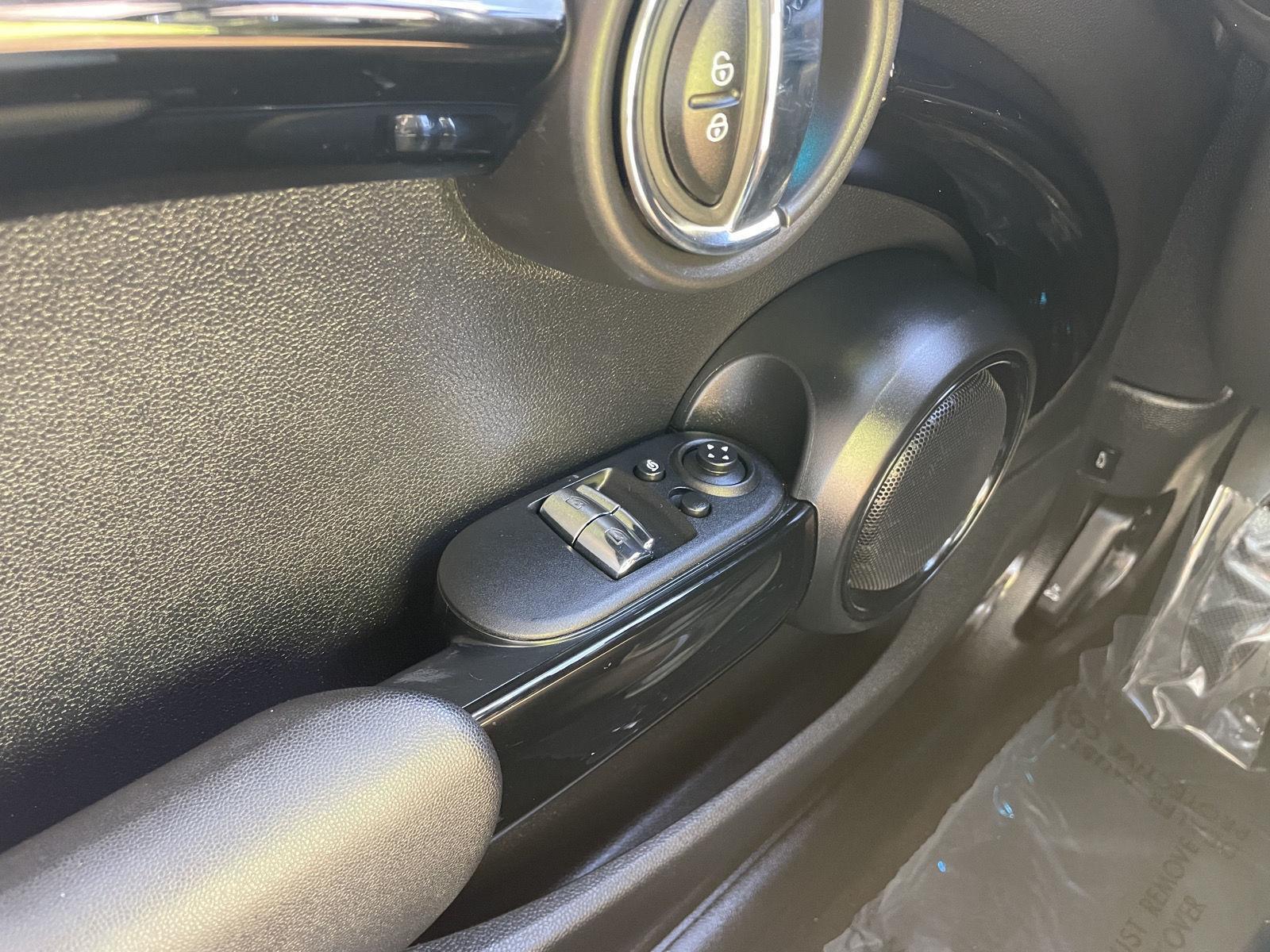 Used 2020 MINI Hardtop 2 Door for sale in Lincoln NE
