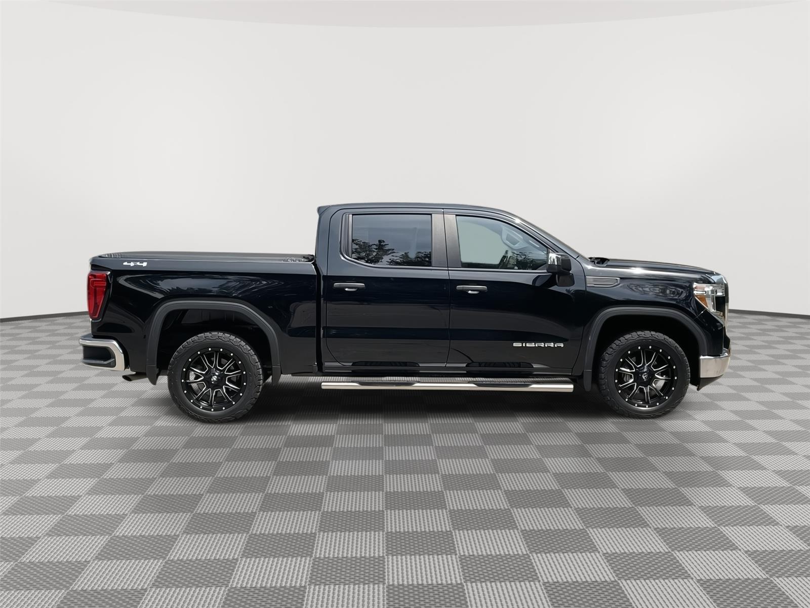 Used 2020 GMC Sierra 1500 for sale in Lincoln NE