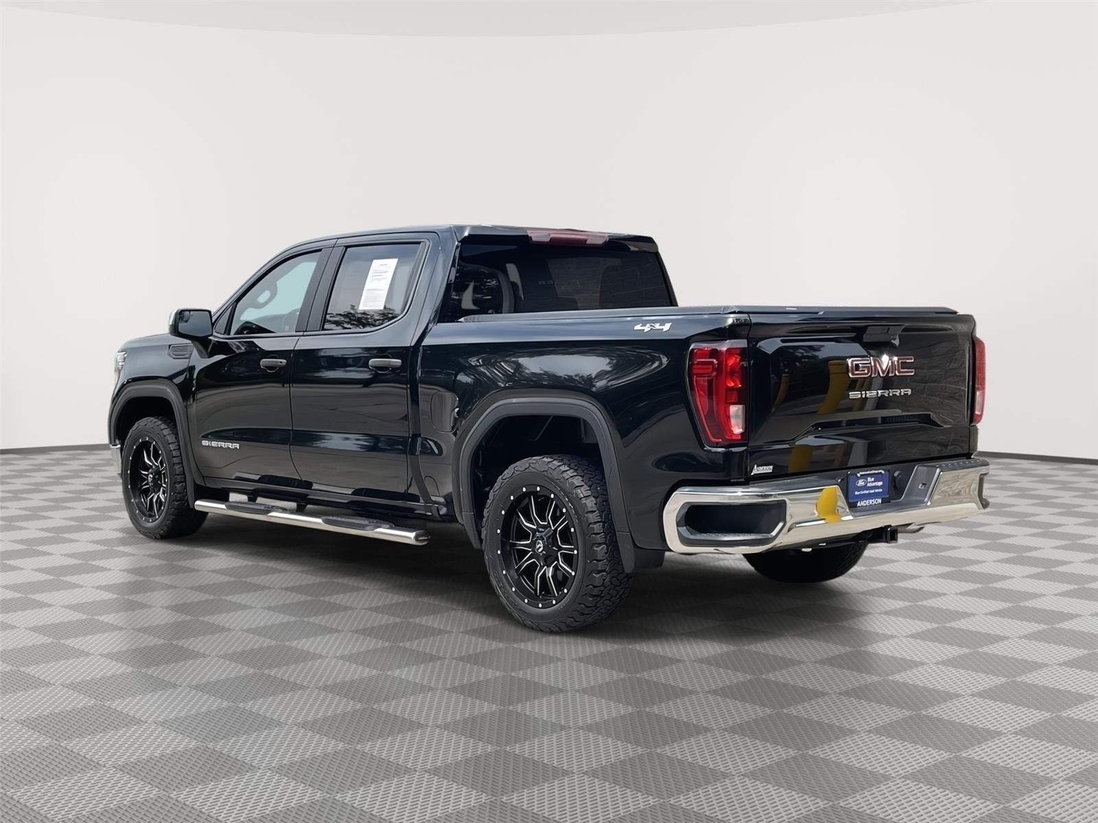 Used 2020 GMC Sierra 1500 for sale in Lincoln NE