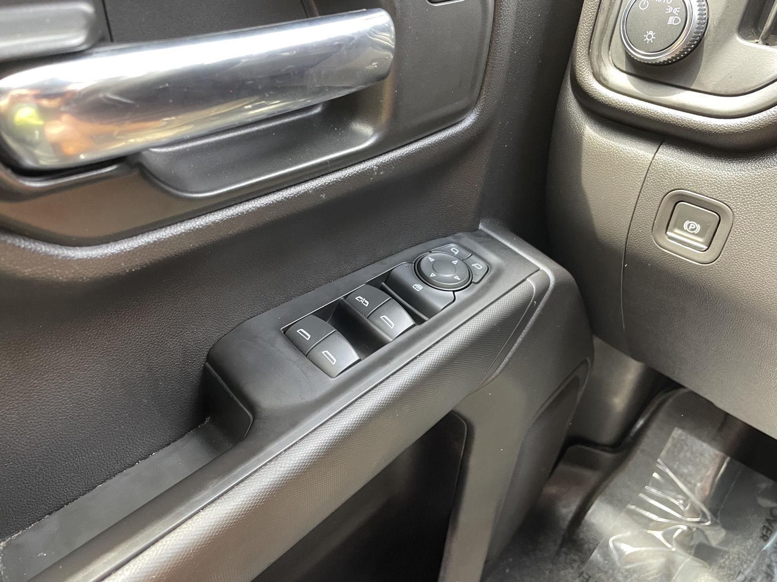 Used 2020 GMC Sierra 1500 for sale in Lincoln NE