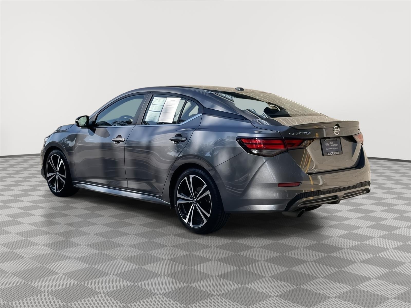 2021 Nissan Sentra SR photo 9