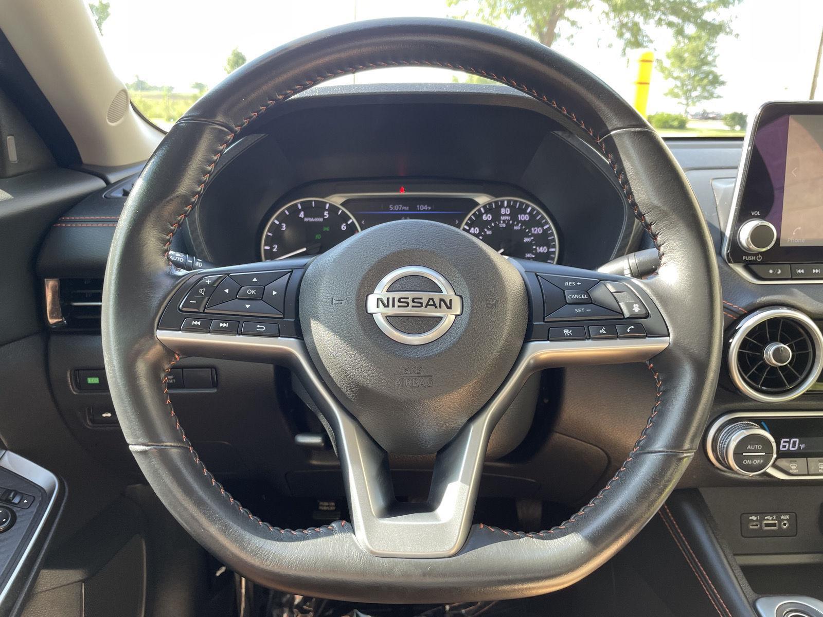2021 Nissan Sentra SR photo 12