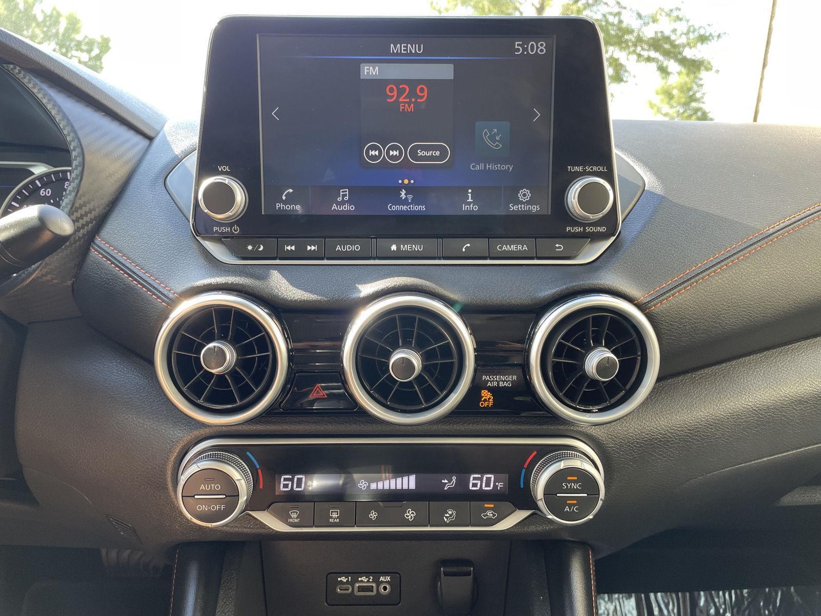 2021 Nissan Sentra SR photo 22