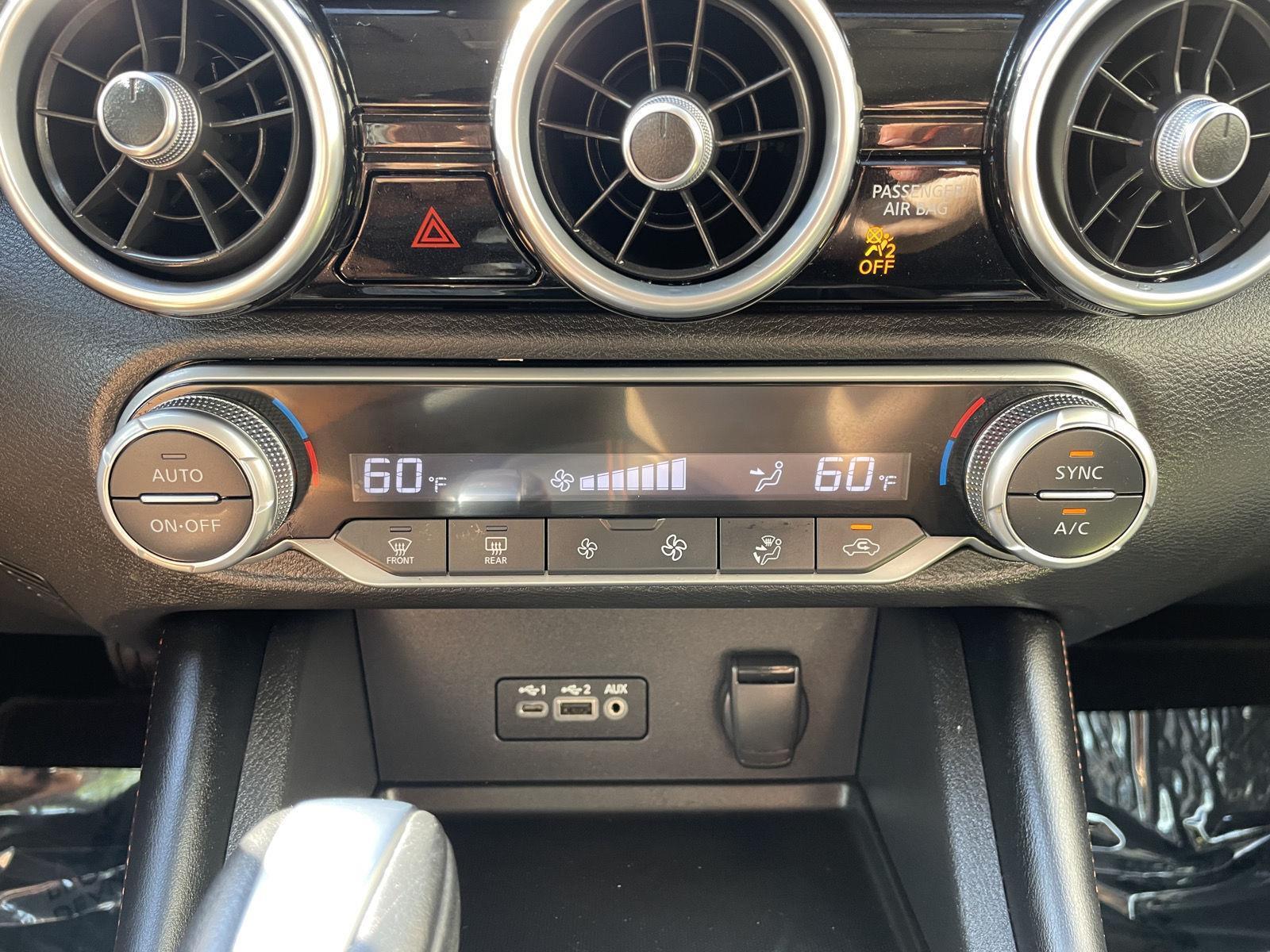 2021 Nissan Sentra SR photo 25