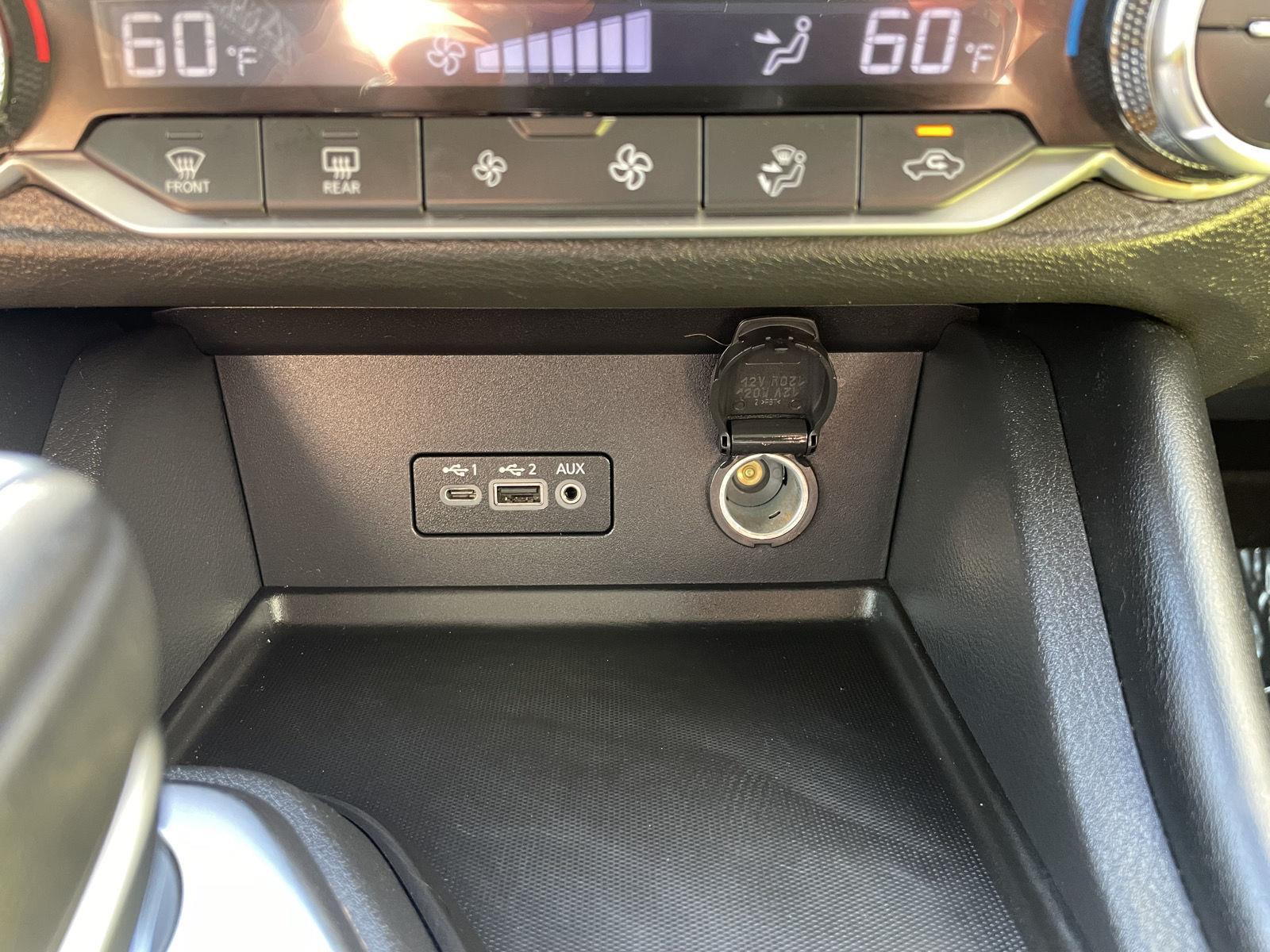 2021 Nissan Sentra SR photo 26