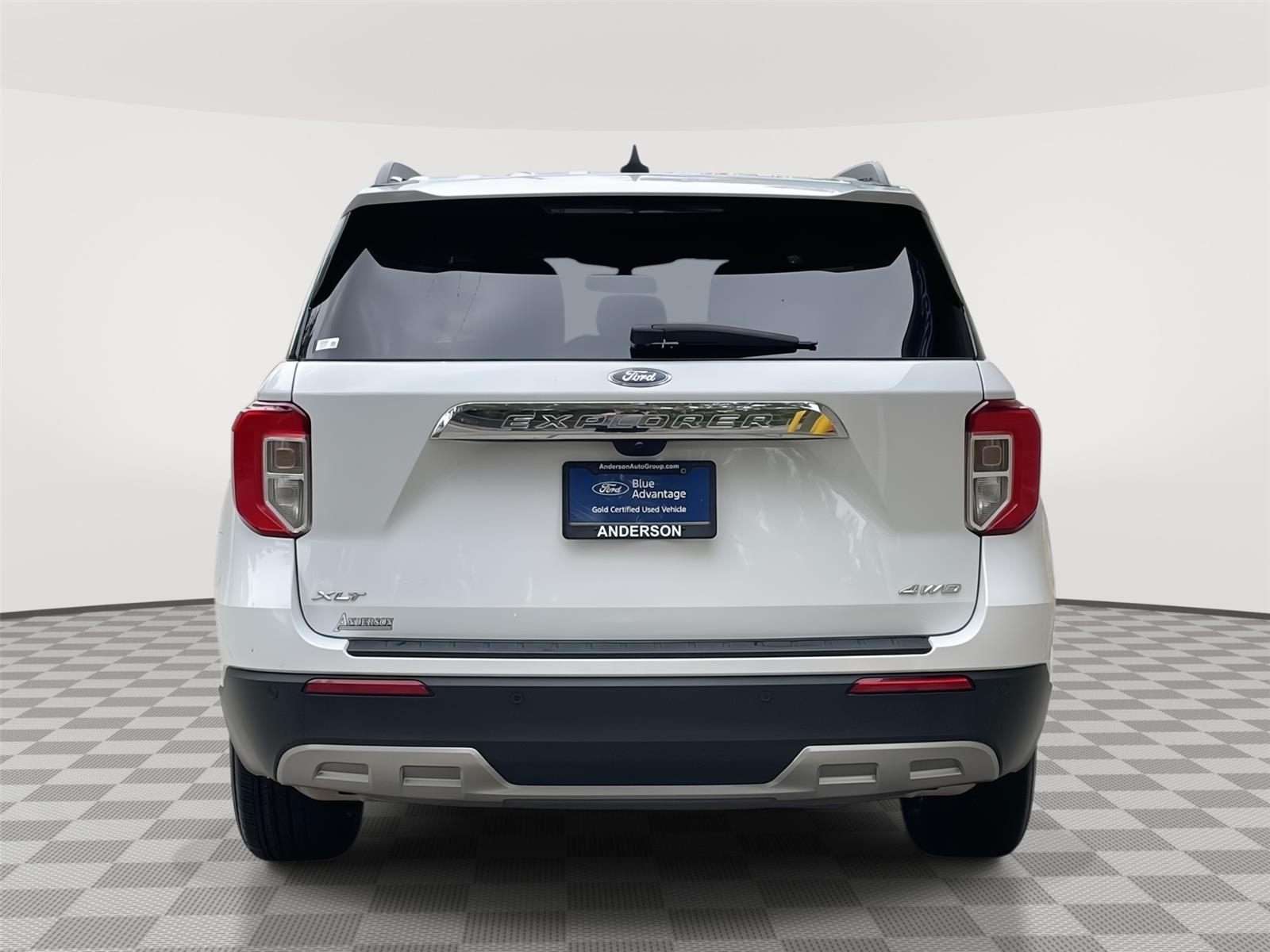 2023 Ford Explorer XLT photo 7