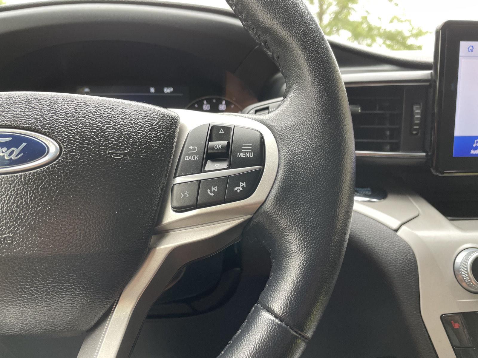 2023 Ford Explorer XLT photo 13