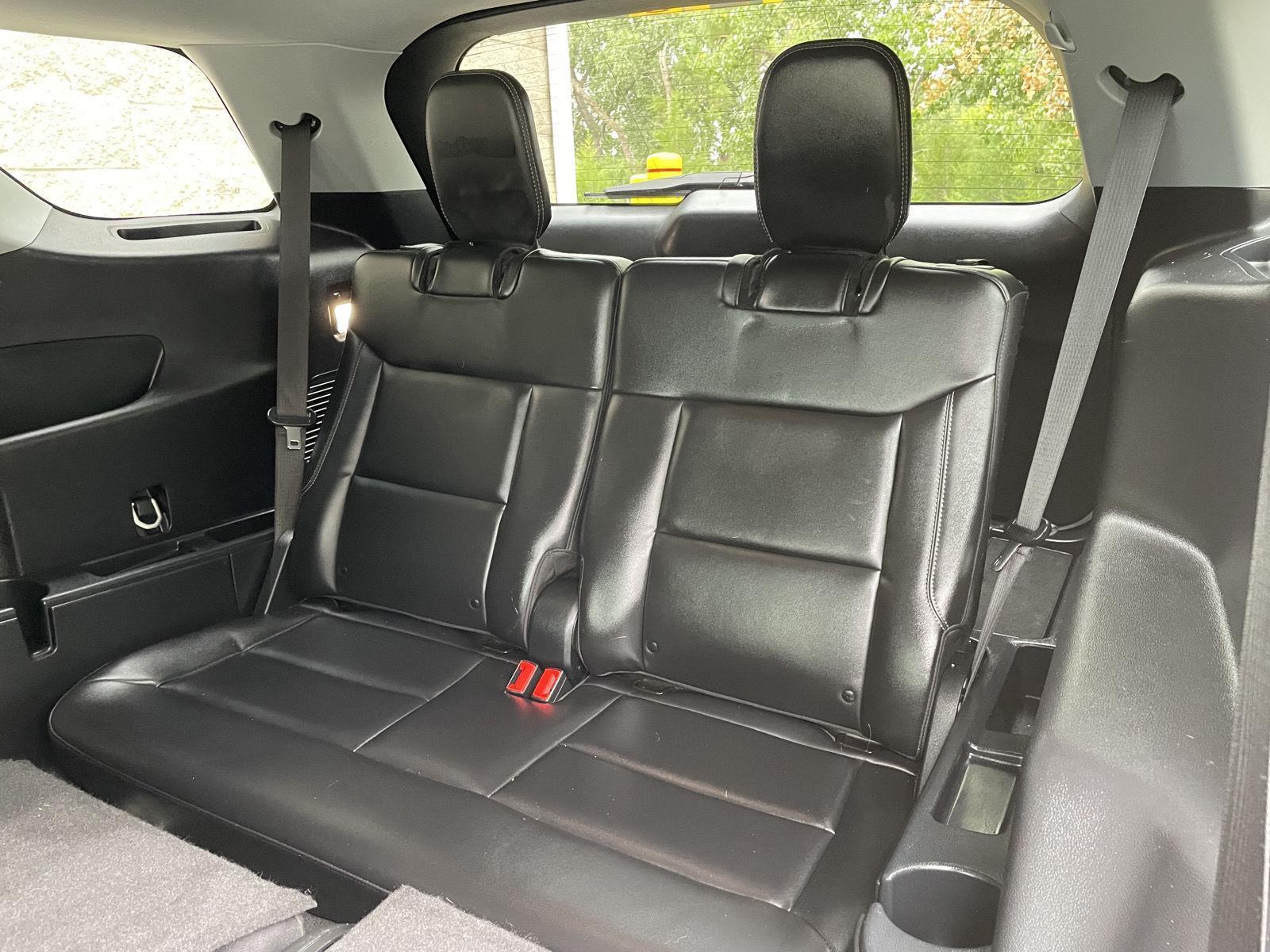 2023 Ford Explorer XLT photo 20