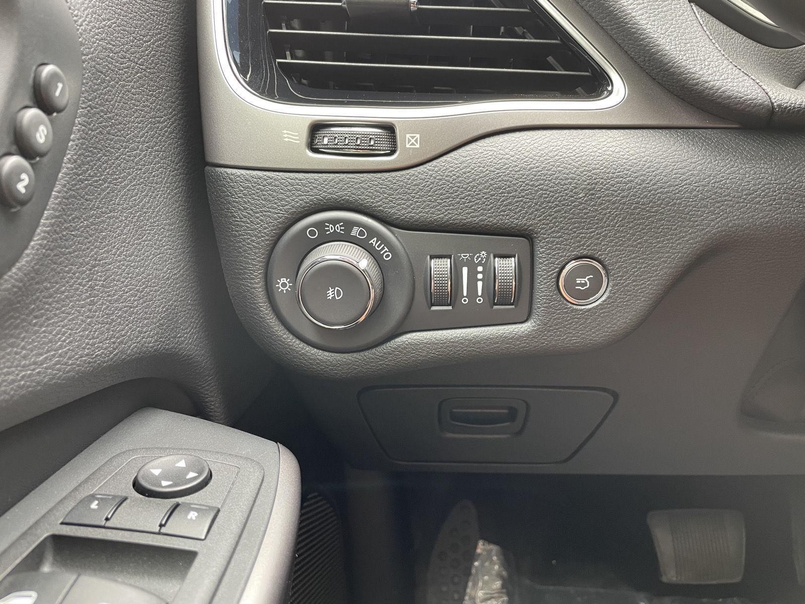 Pre-Owned 2022 Jeep Cherokee for sale in Lincoln NE