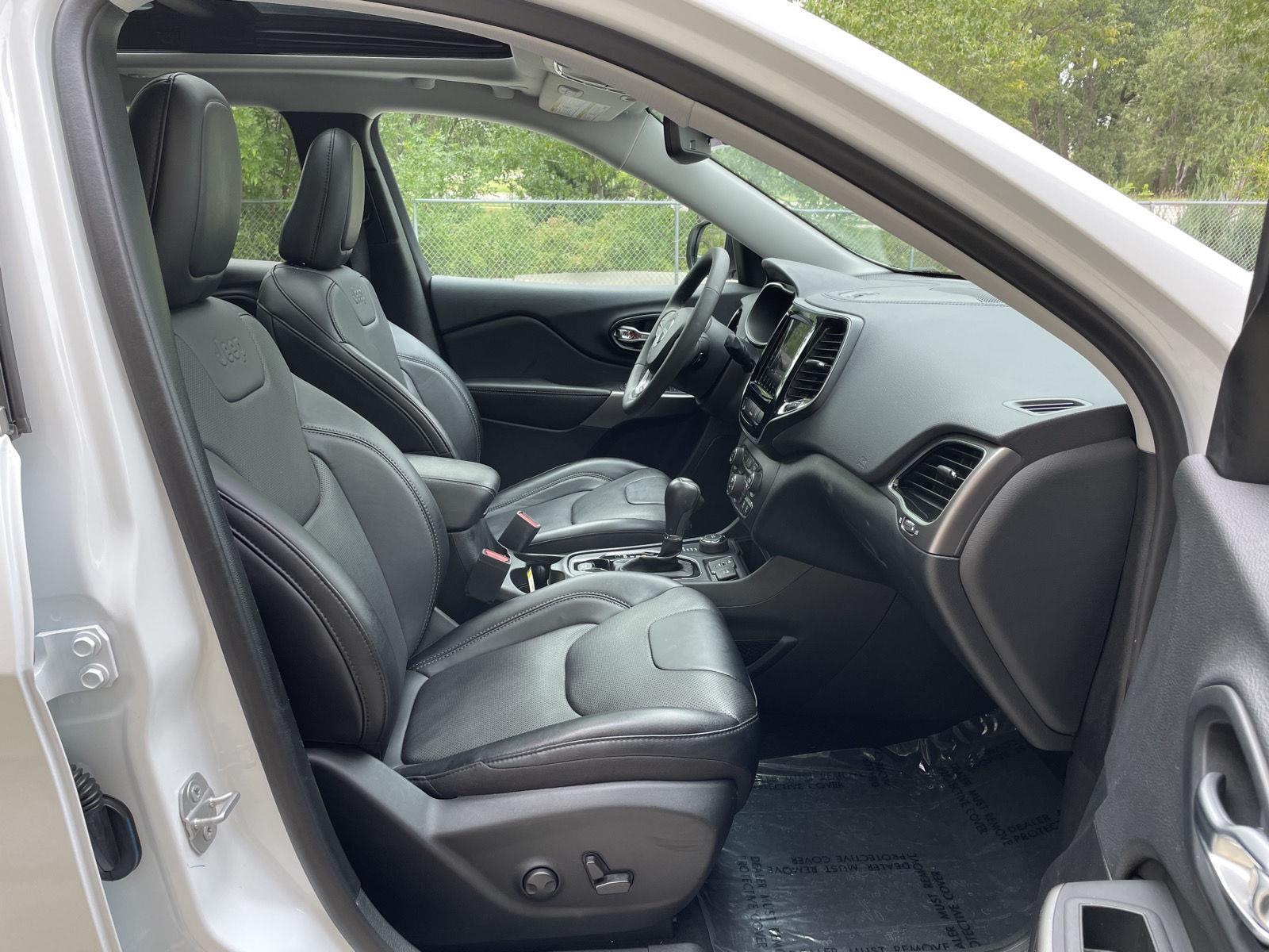 Pre-Owned 2022 Jeep Cherokee for sale in Lincoln NE