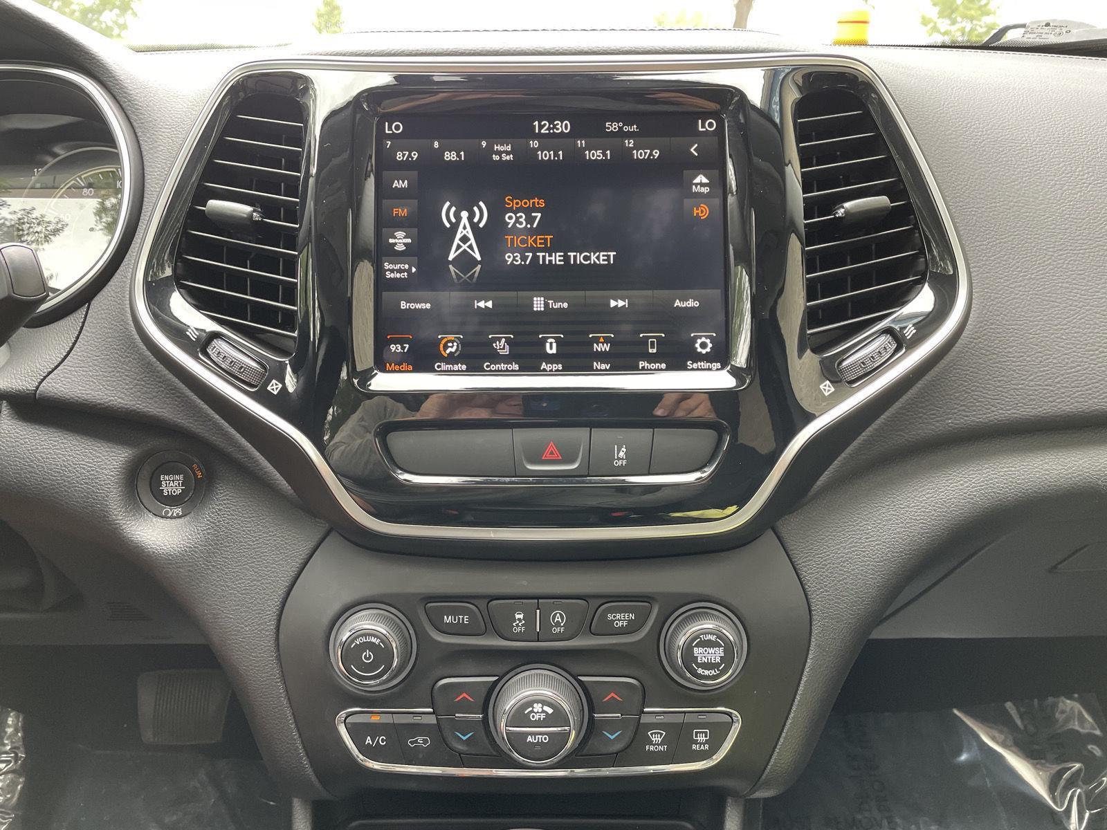 Pre-Owned 2022 Jeep Cherokee for sale in Lincoln NE