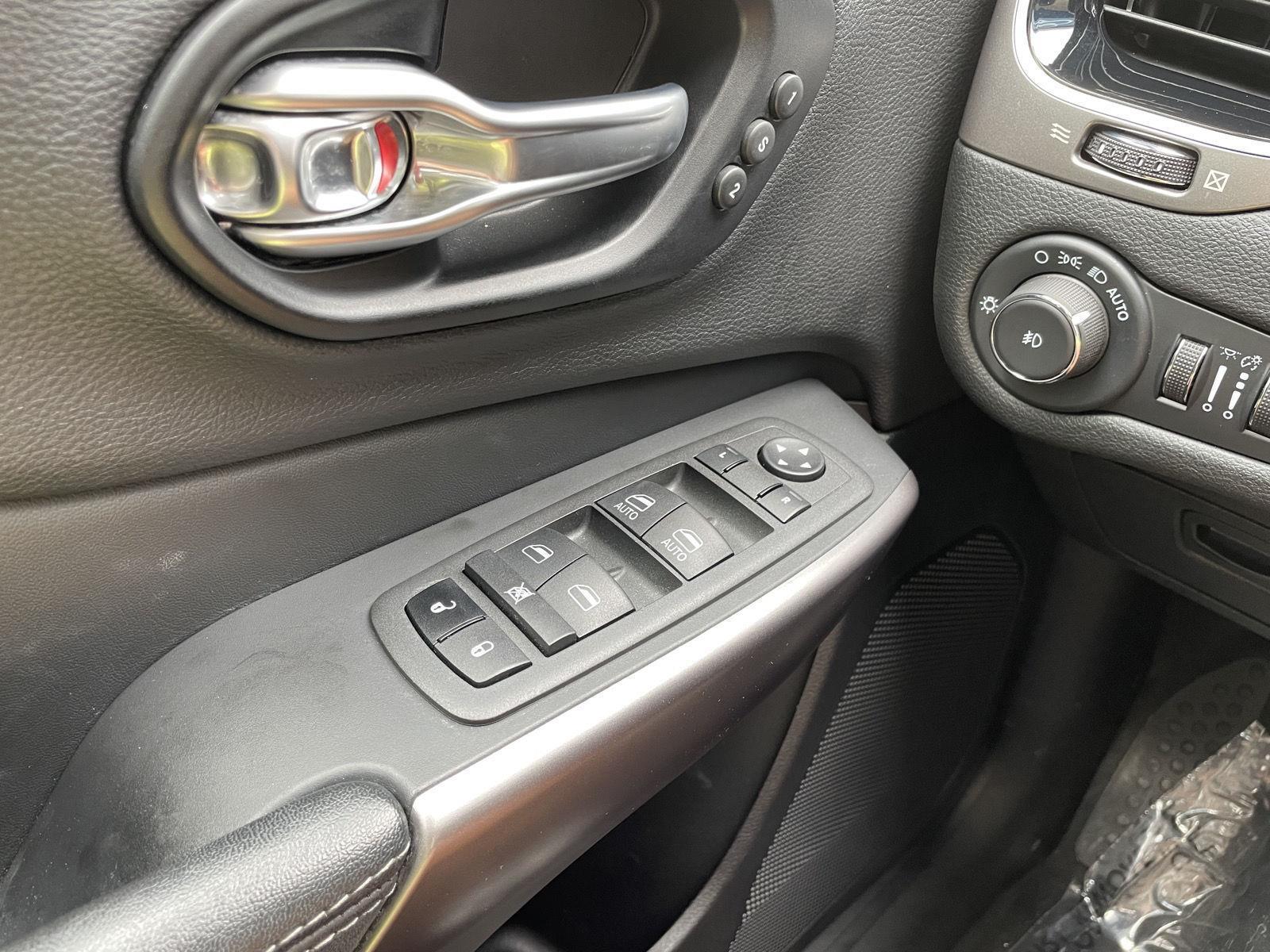 Pre-Owned 2022 Jeep Cherokee for sale in Lincoln NE