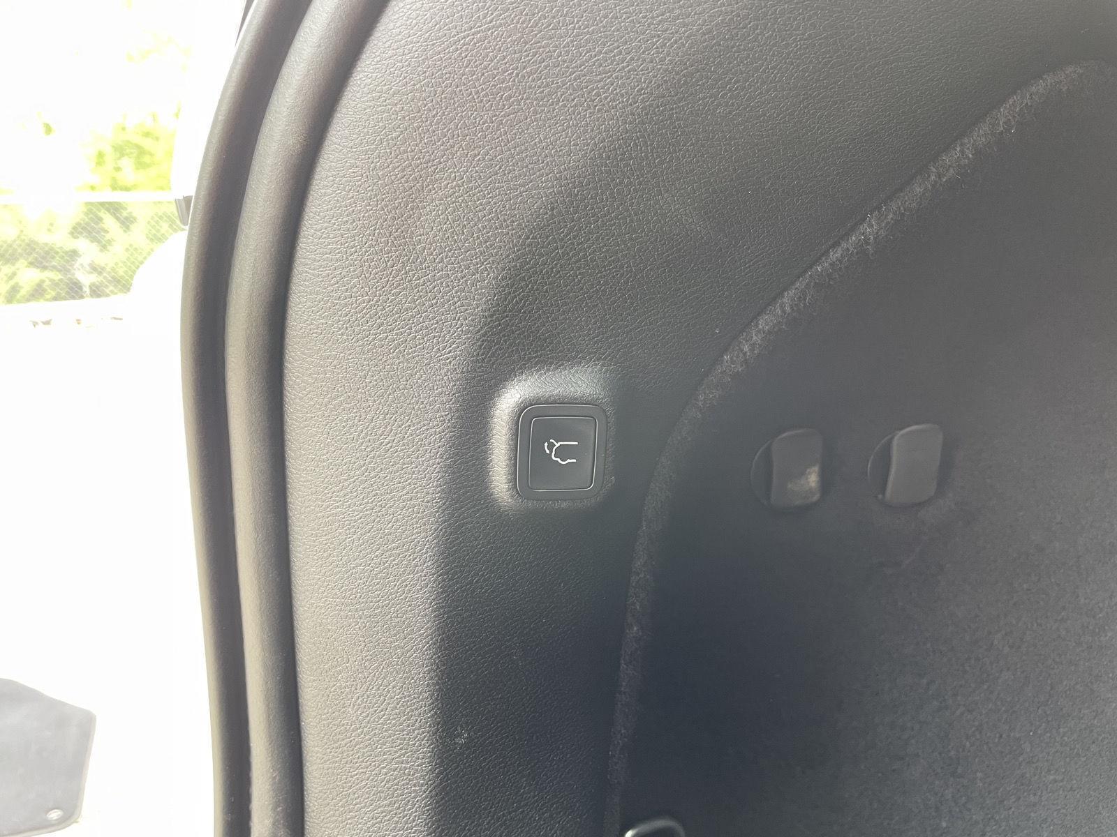 Pre-Owned 2022 Jeep Cherokee for sale in Lincoln NE