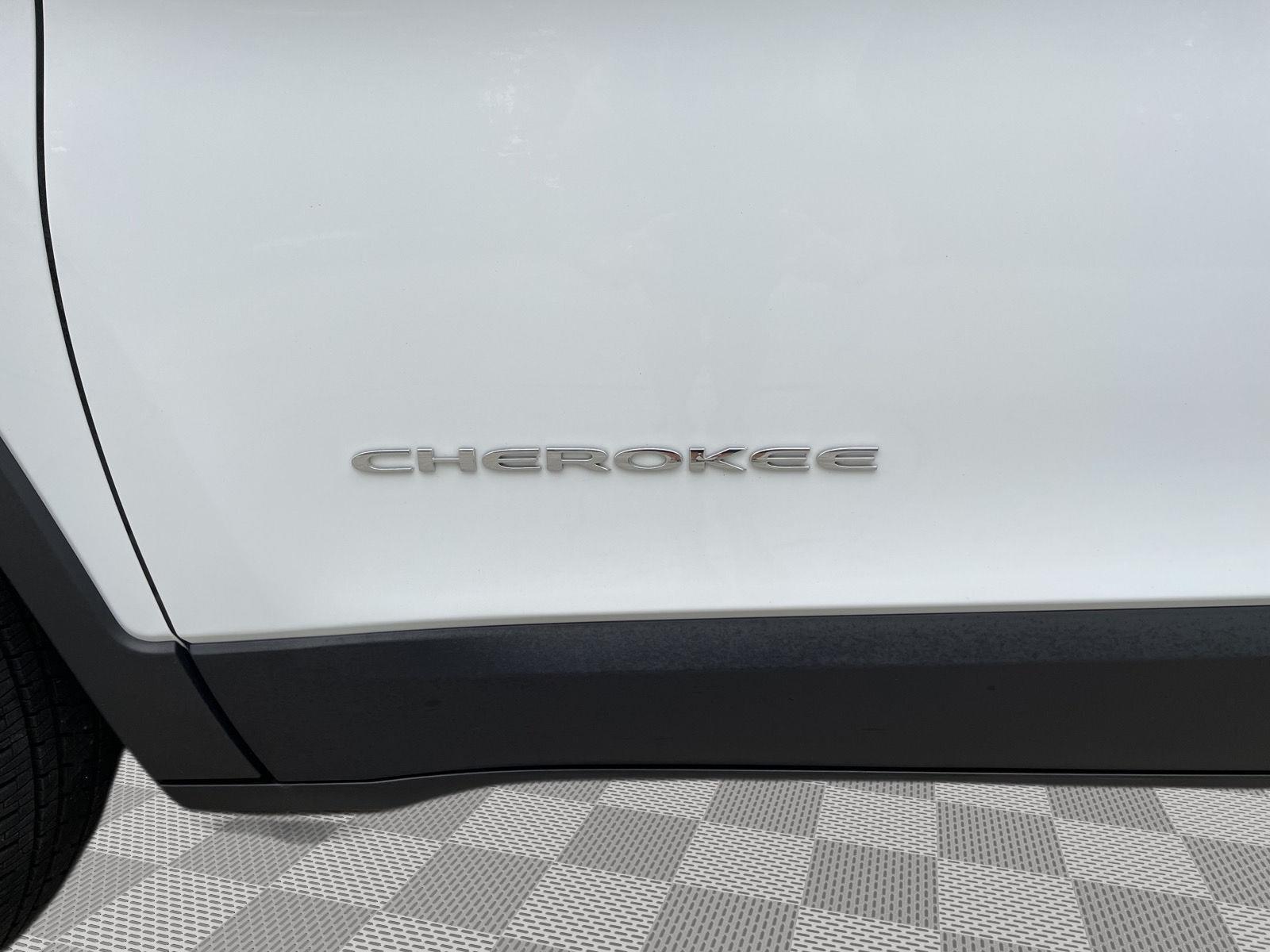 Pre-Owned 2022 Jeep Cherokee for sale in Lincoln NE