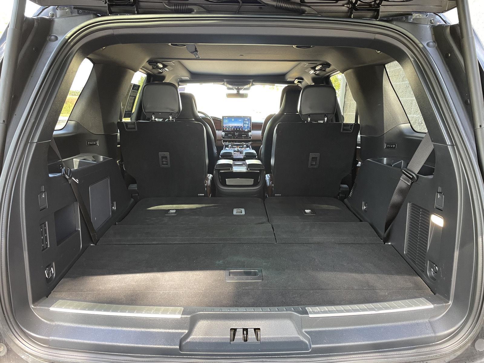 Used 2022 Lincoln Navigator for sale in Lincoln NE