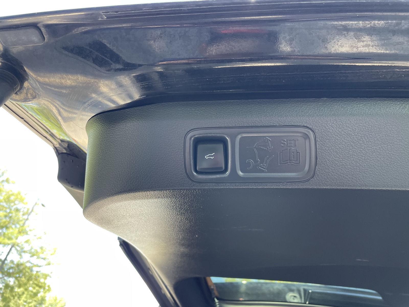 Used 2022 Lincoln Navigator for sale in Lincoln NE