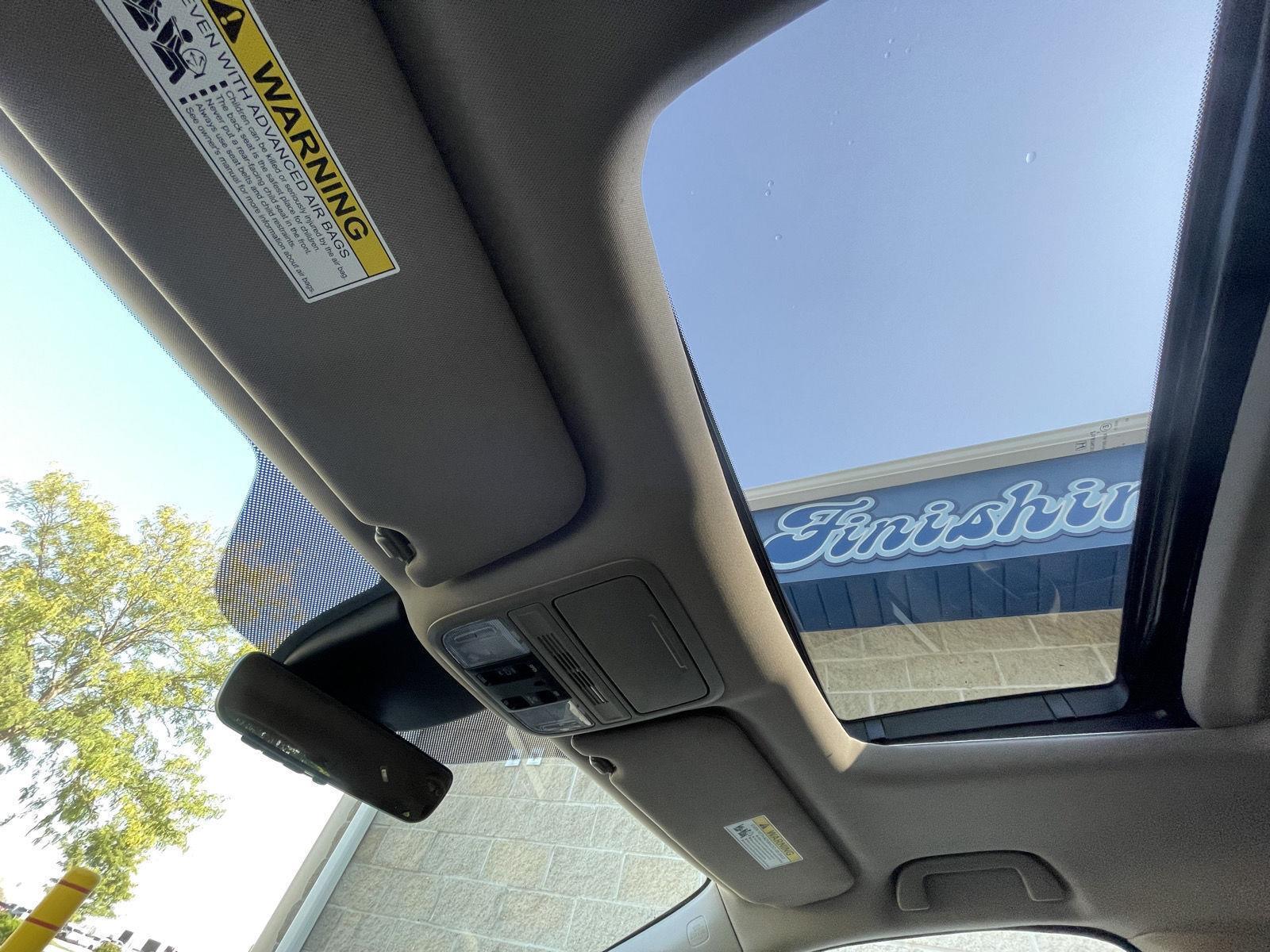 Used 2024 Honda Odyssey for sale in Lincoln NE