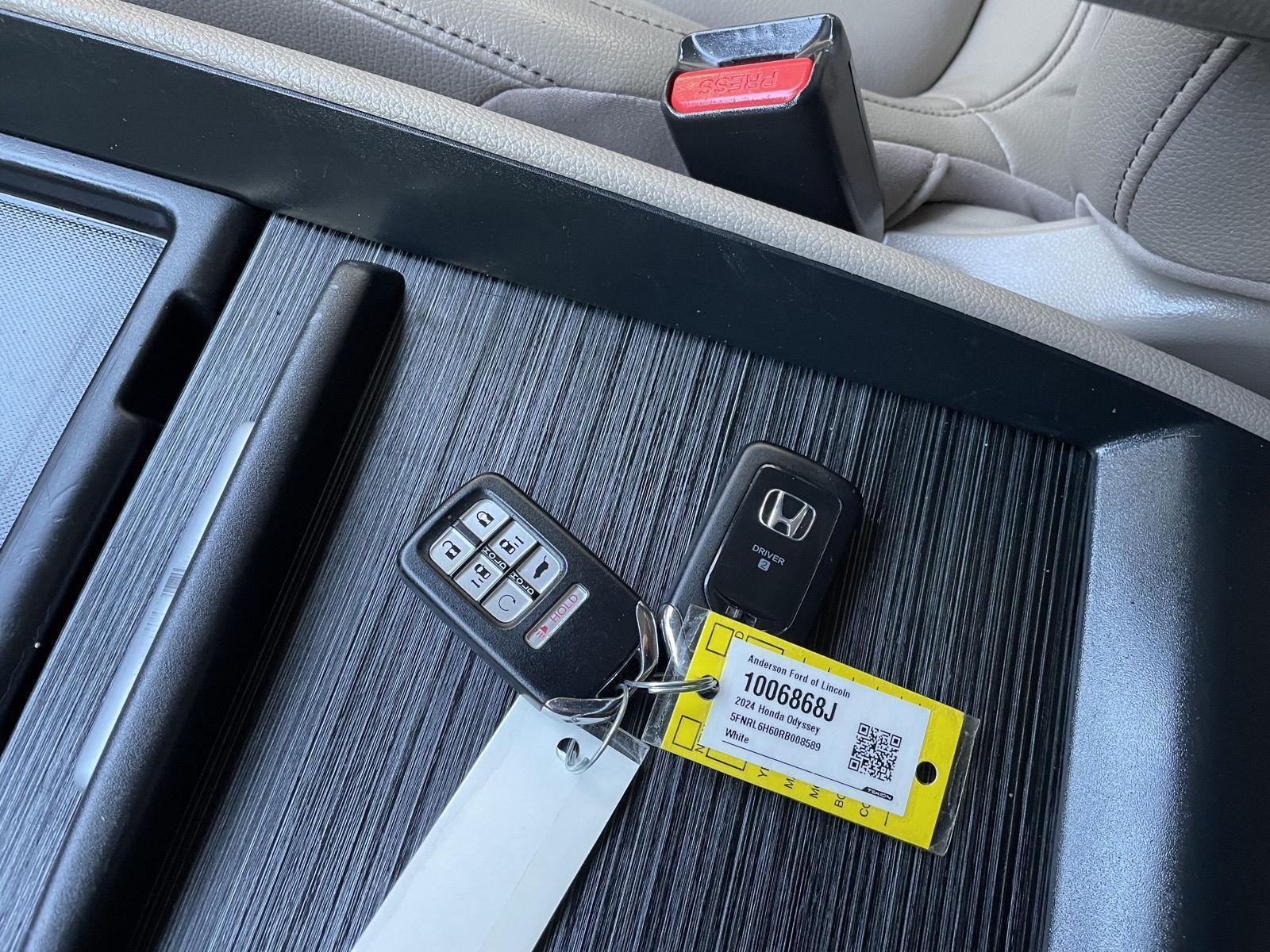 Used 2024 Honda Odyssey for sale in Lincoln NE