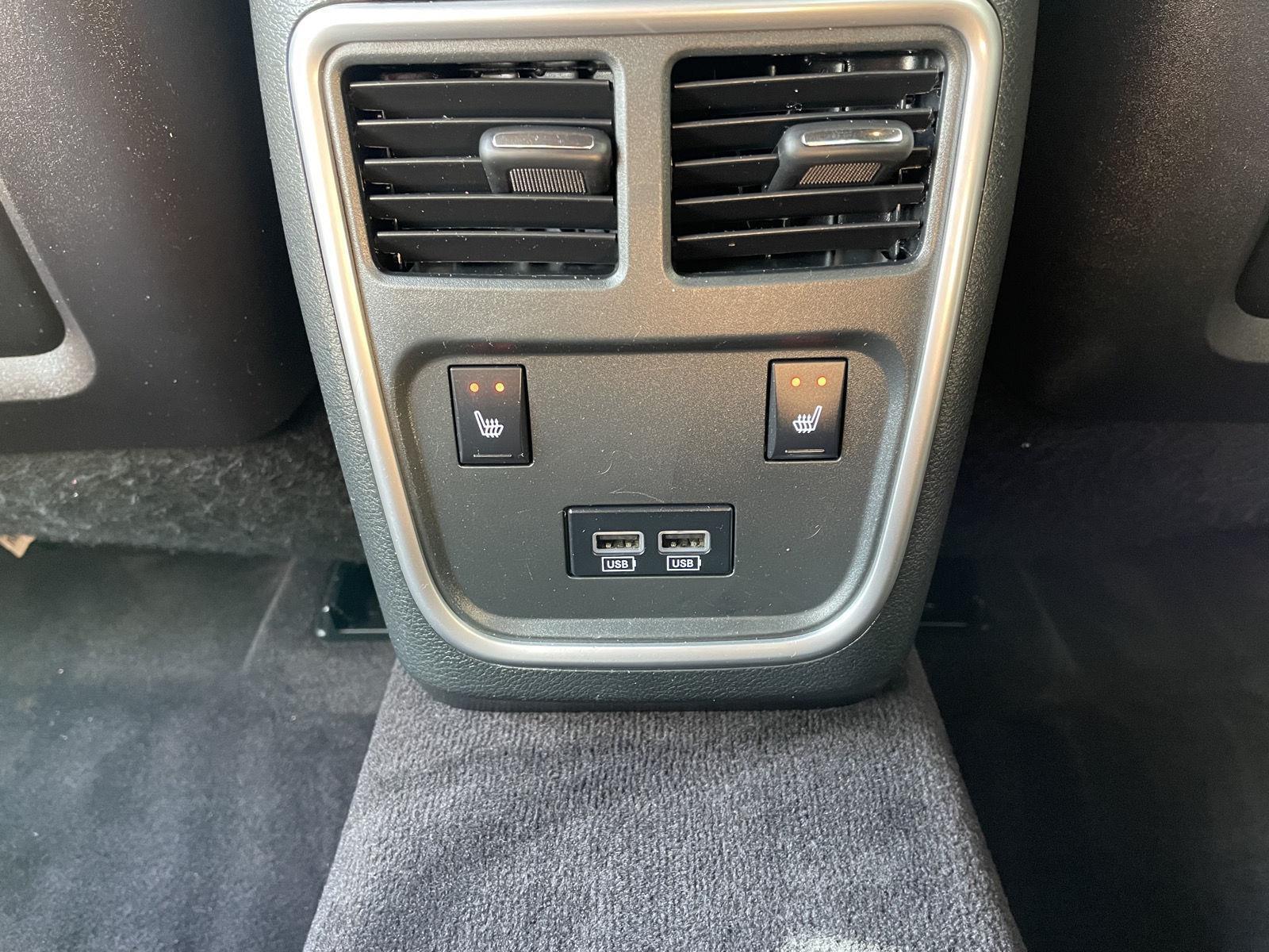 Used 2018 Dodge Charger for sale in Lincoln NE