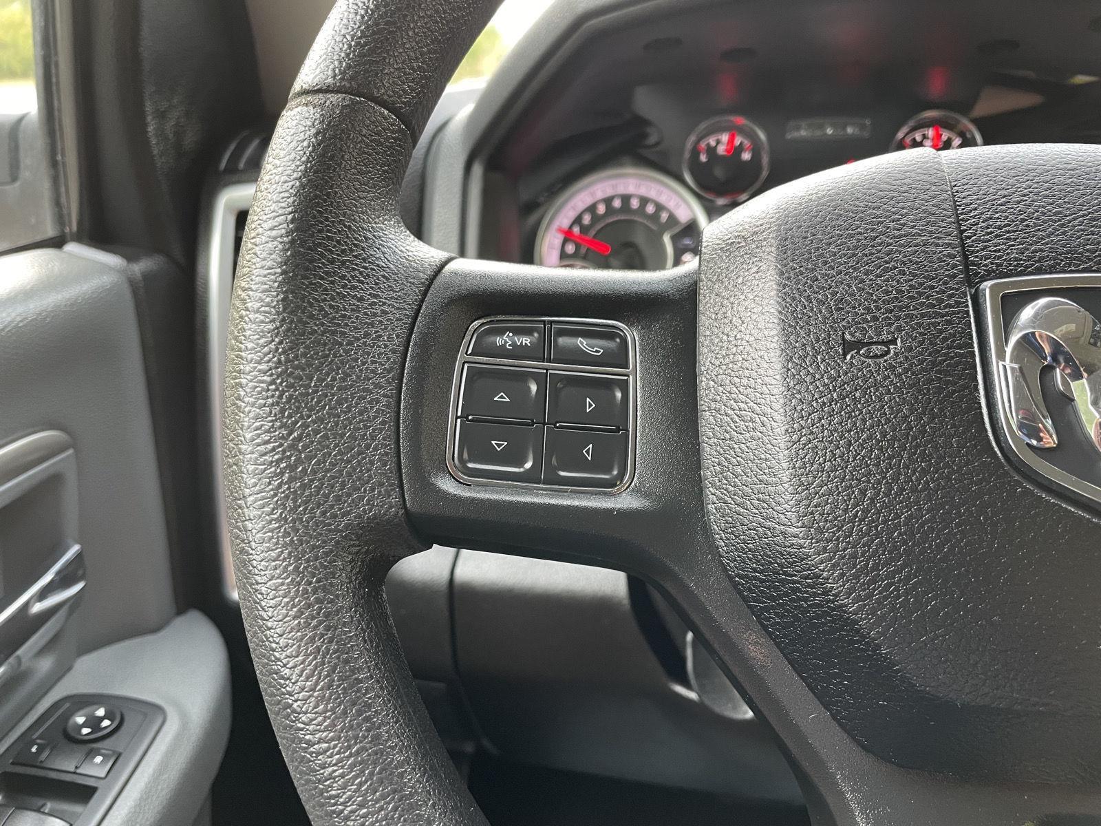 2019 Ram 1500 Classic Warlock photo 12