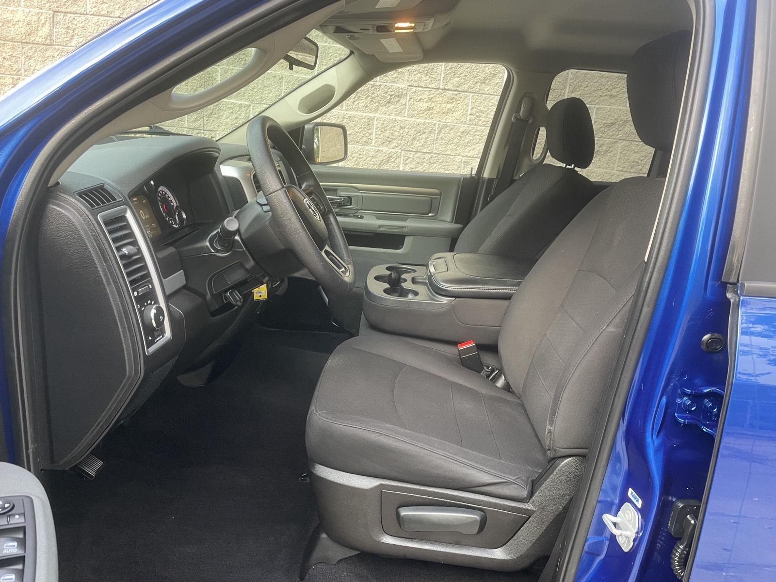 2019 Ram 1500 Classic Warlock photo 16