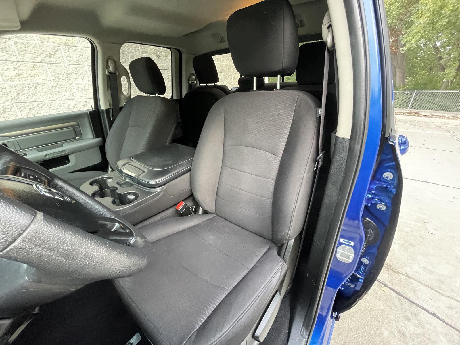 2019 Ram 1500 Classic Warlock photo 17