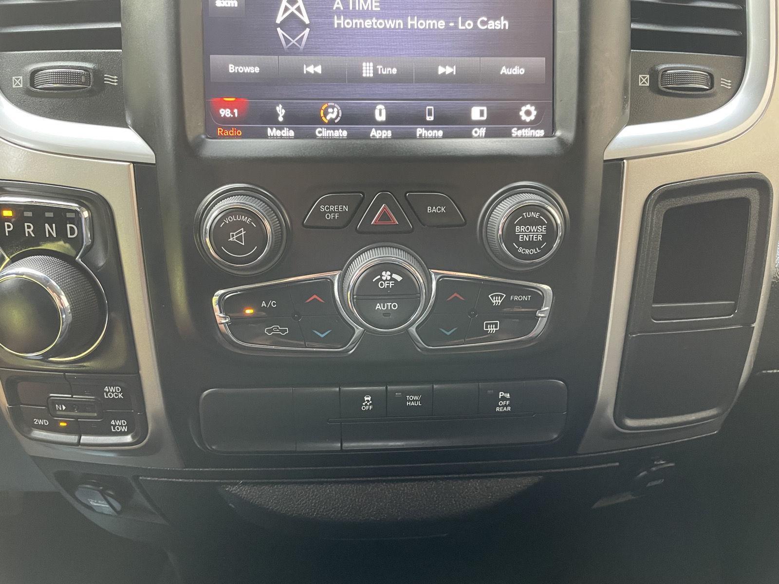2019 Ram 1500 Classic Warlock photo 23