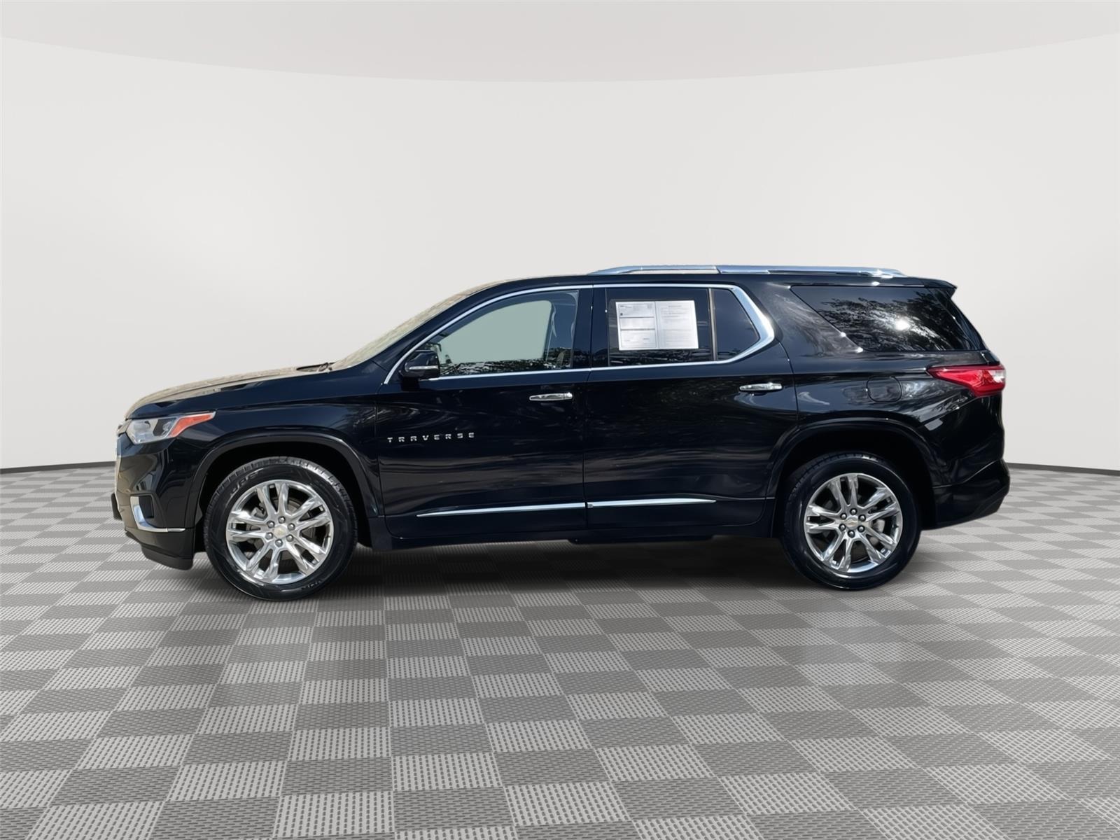Used 2020 Chevrolet Traverse for sale in Lincoln NE
