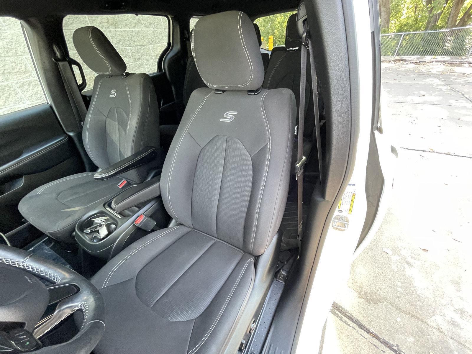 Used 2019 Chrysler Pacifica for sale in Lincoln NE
