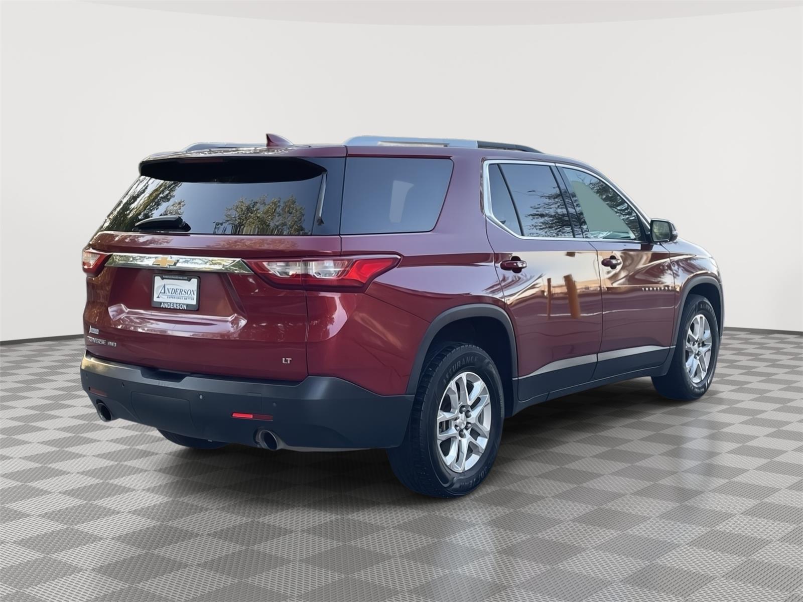 Used 2018 Chevrolet Traverse for sale in Lincoln NE