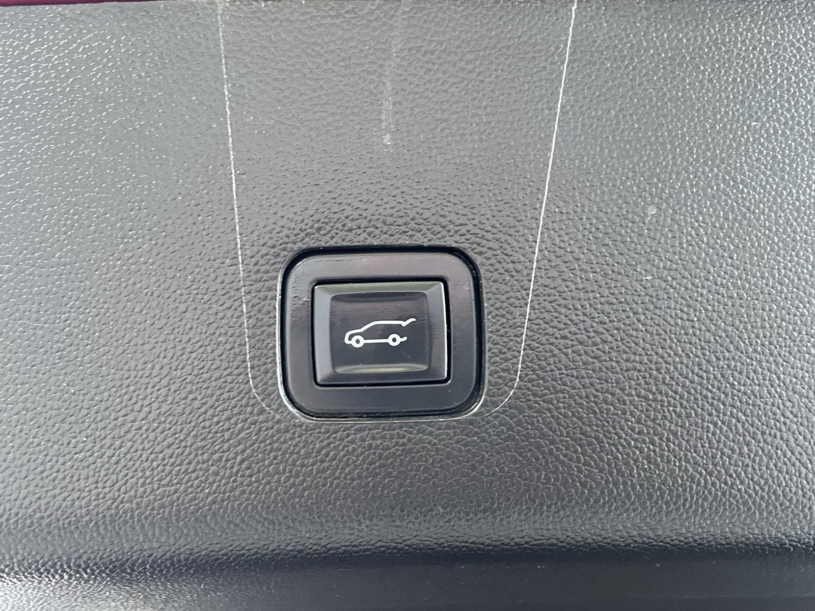 Used 2018 Chevrolet Traverse for sale in Lincoln NE