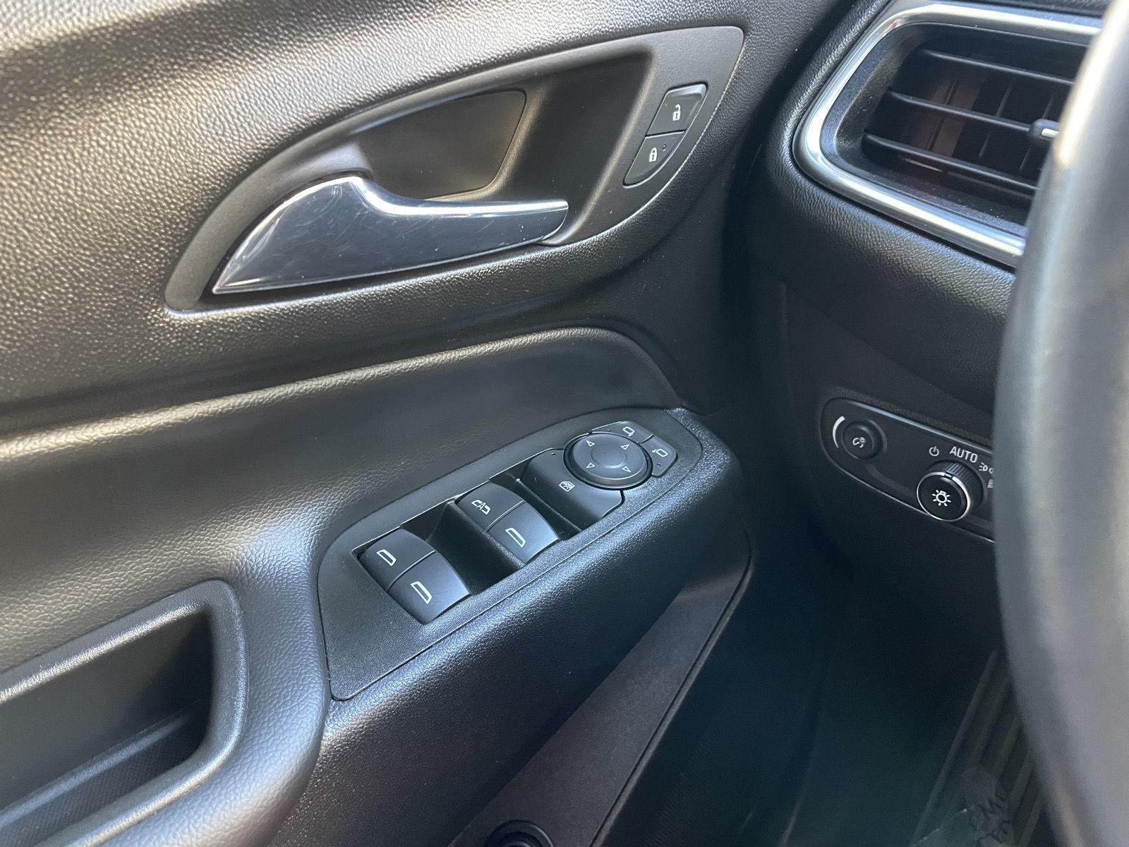 Used 2022 Chevrolet Equinox for sale in Lincoln NE