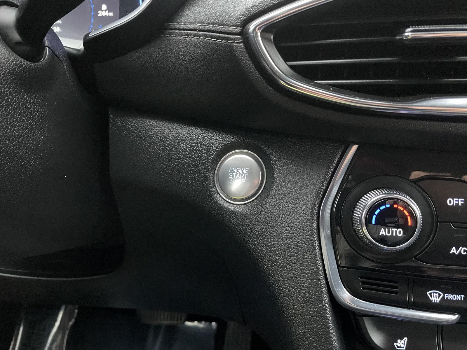 Used 2020 Hyundai Santa Fe for sale in Lincoln NE