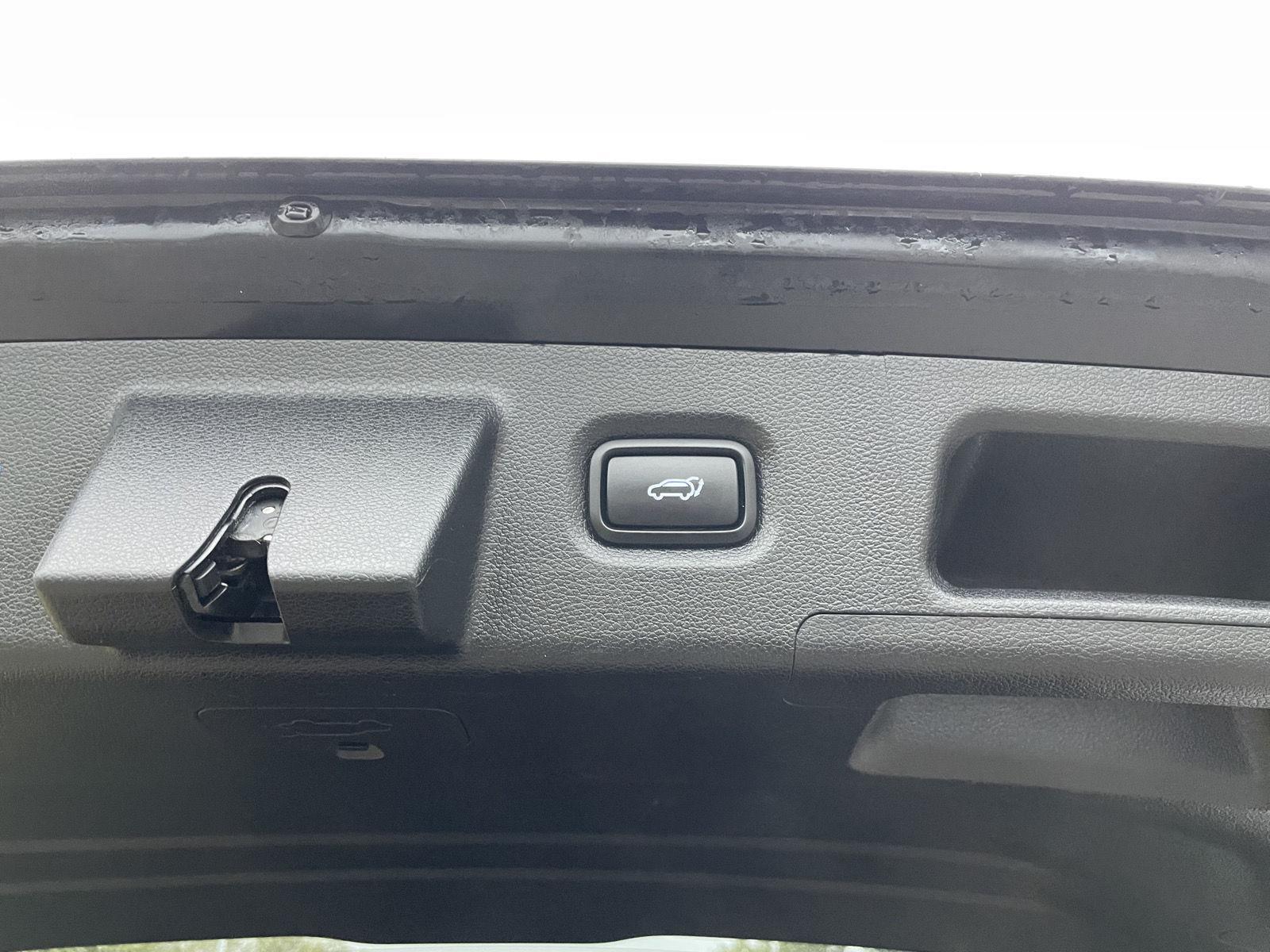 Used 2020 Hyundai Santa Fe for sale in Lincoln NE