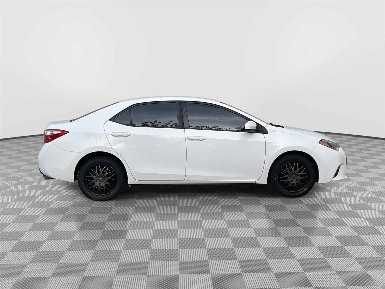 Used 2016 Toyota Corolla for sale in Lincoln NE