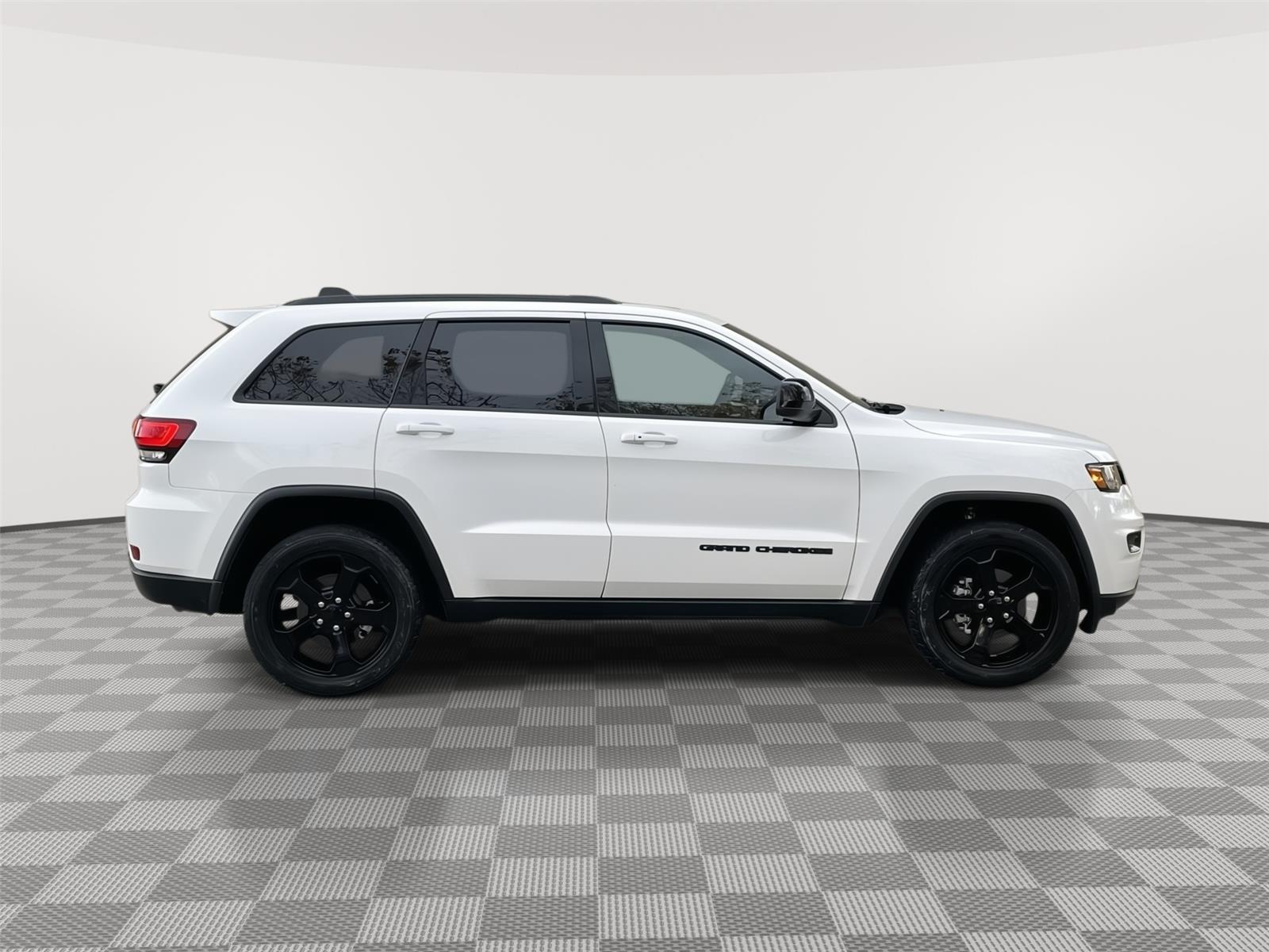 Used 2019 Jeep Grand Cherokee for sale in Lincoln NE