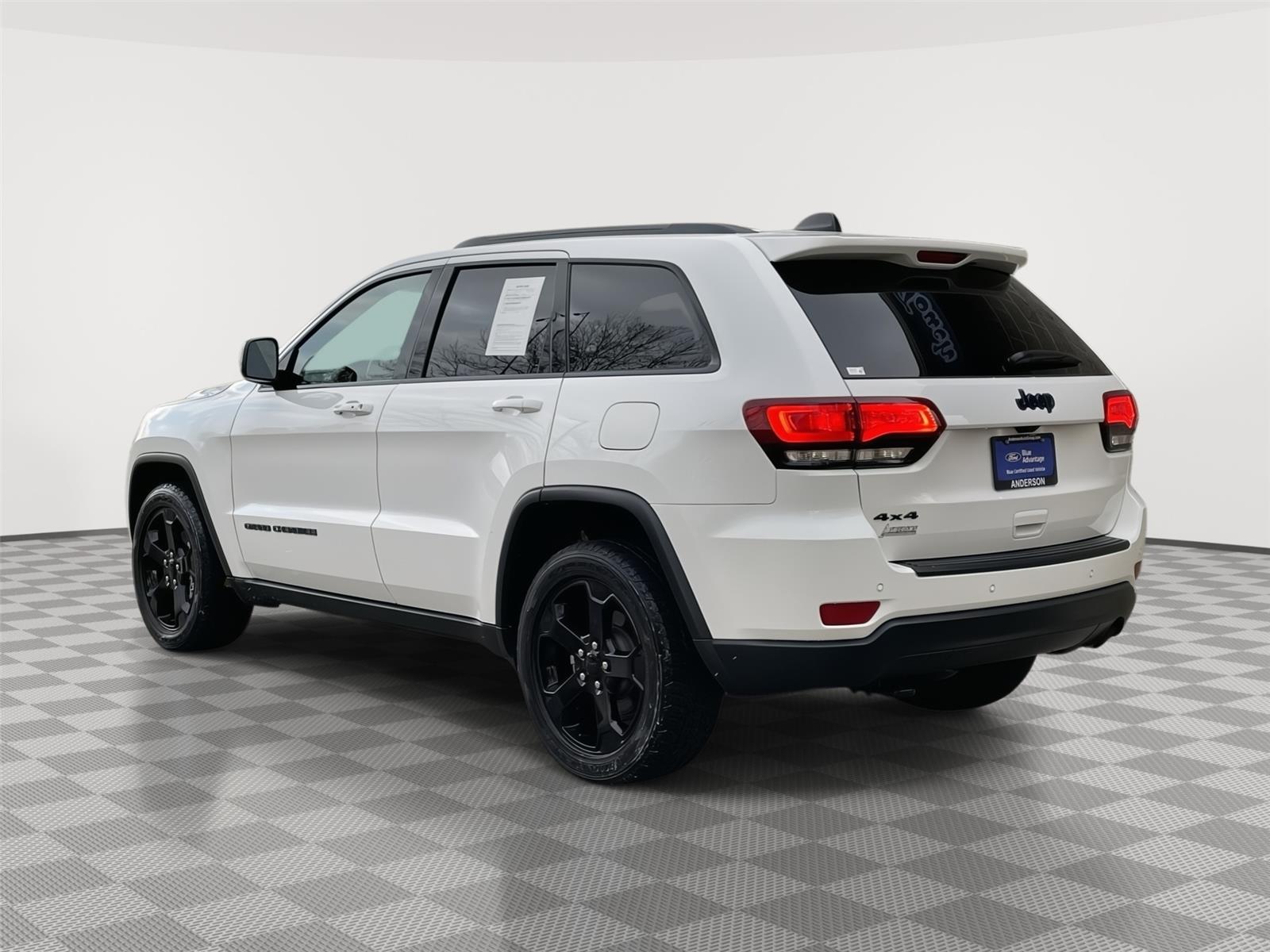 Used 2019 Jeep Grand Cherokee for sale in Lincoln NE