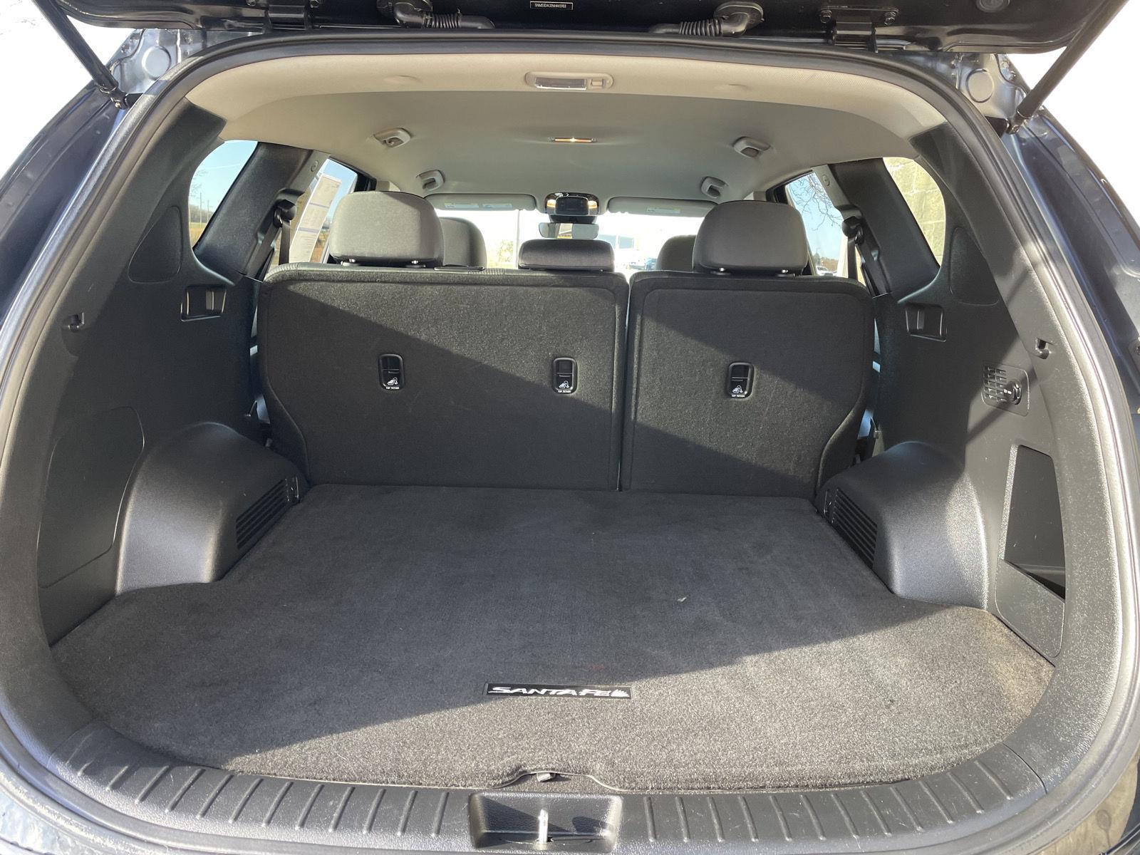 Used 2022 Hyundai Santa Fe SE  for sale in Lincoln NE