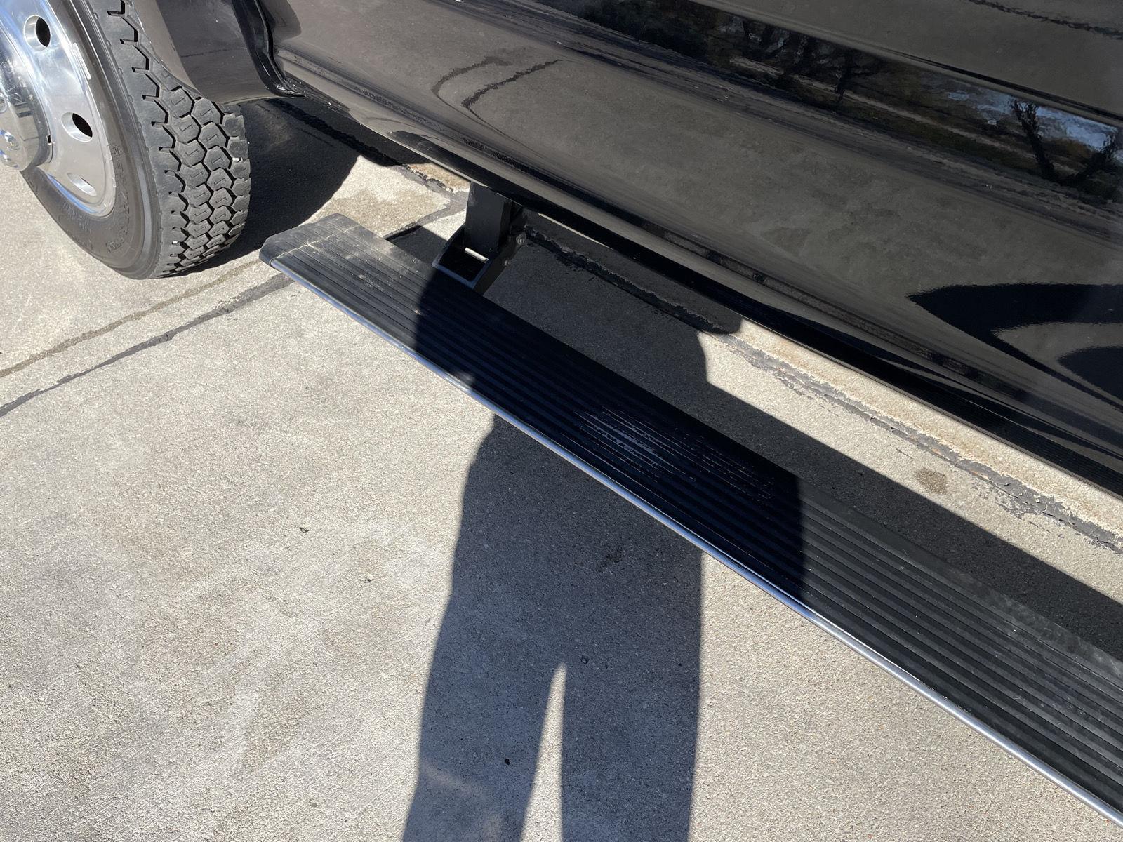 Used 2021 Ford Super Duty F-450 DRW Platinum Crew Cab Truck for sale in Lincoln NE