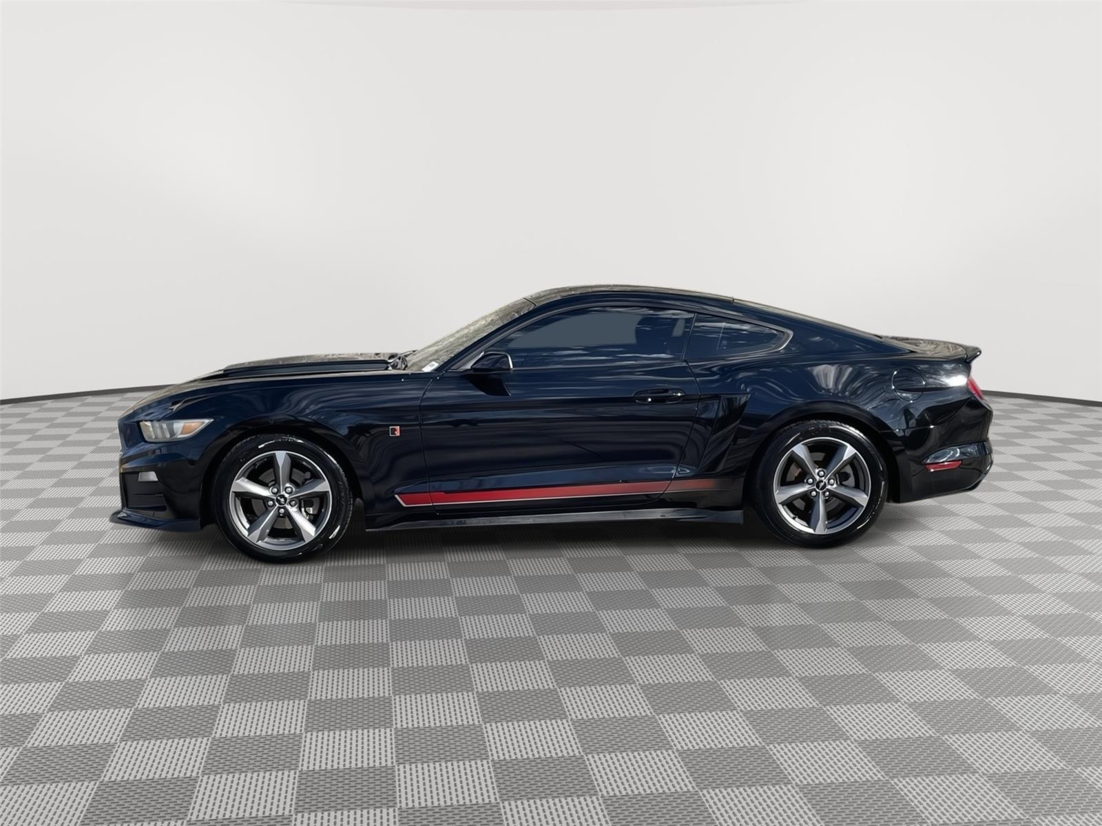 Used 2015 Ford Mustang for sale in Lincoln NE