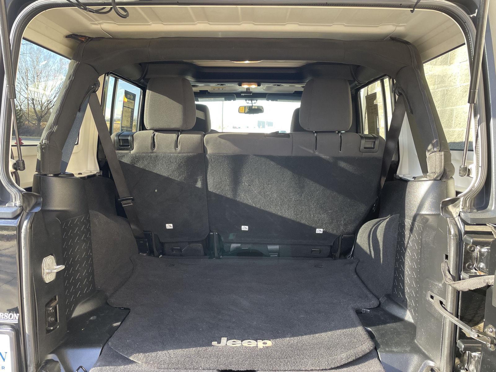 Used 2014 Jeep Wrangler Unlimited for sale in Lincoln NE