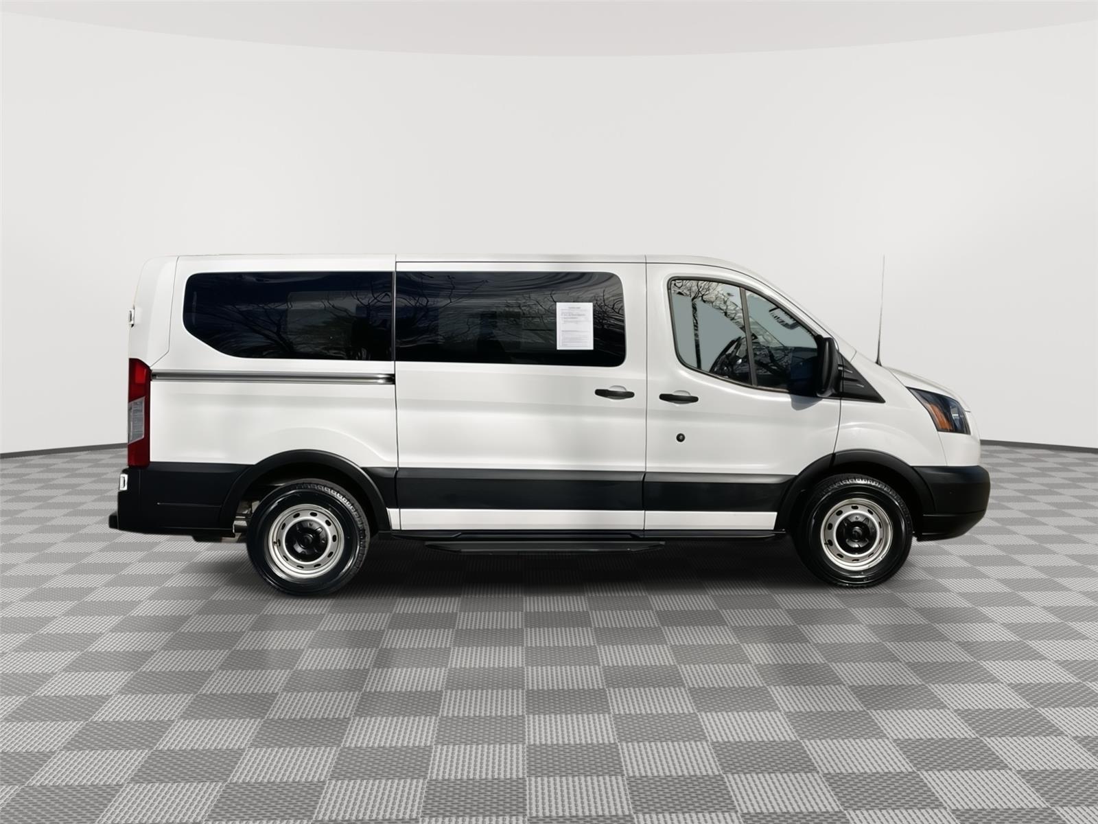 Used 2019 Ford Transit Passenger Wagon XL Minivan for sale in Lincoln NE