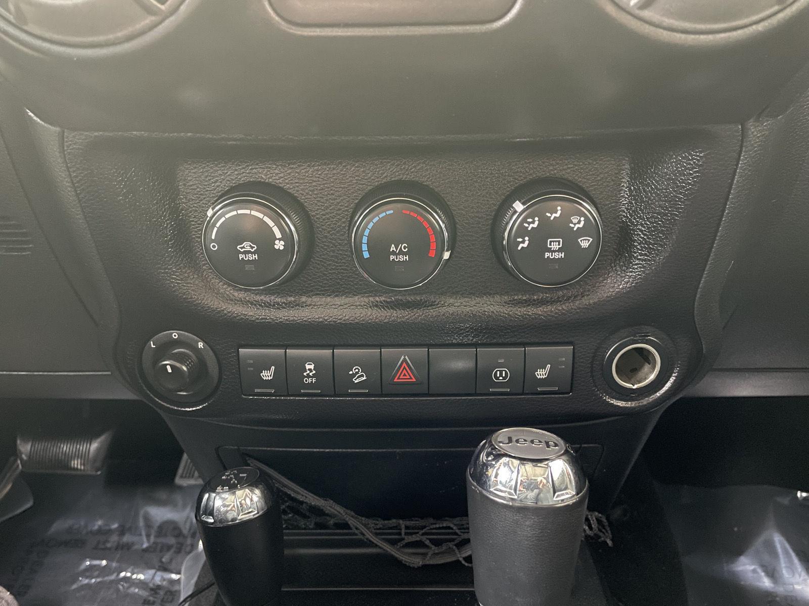 Used 2016 Jeep Wrangler Unlimited for sale in Lincoln NE