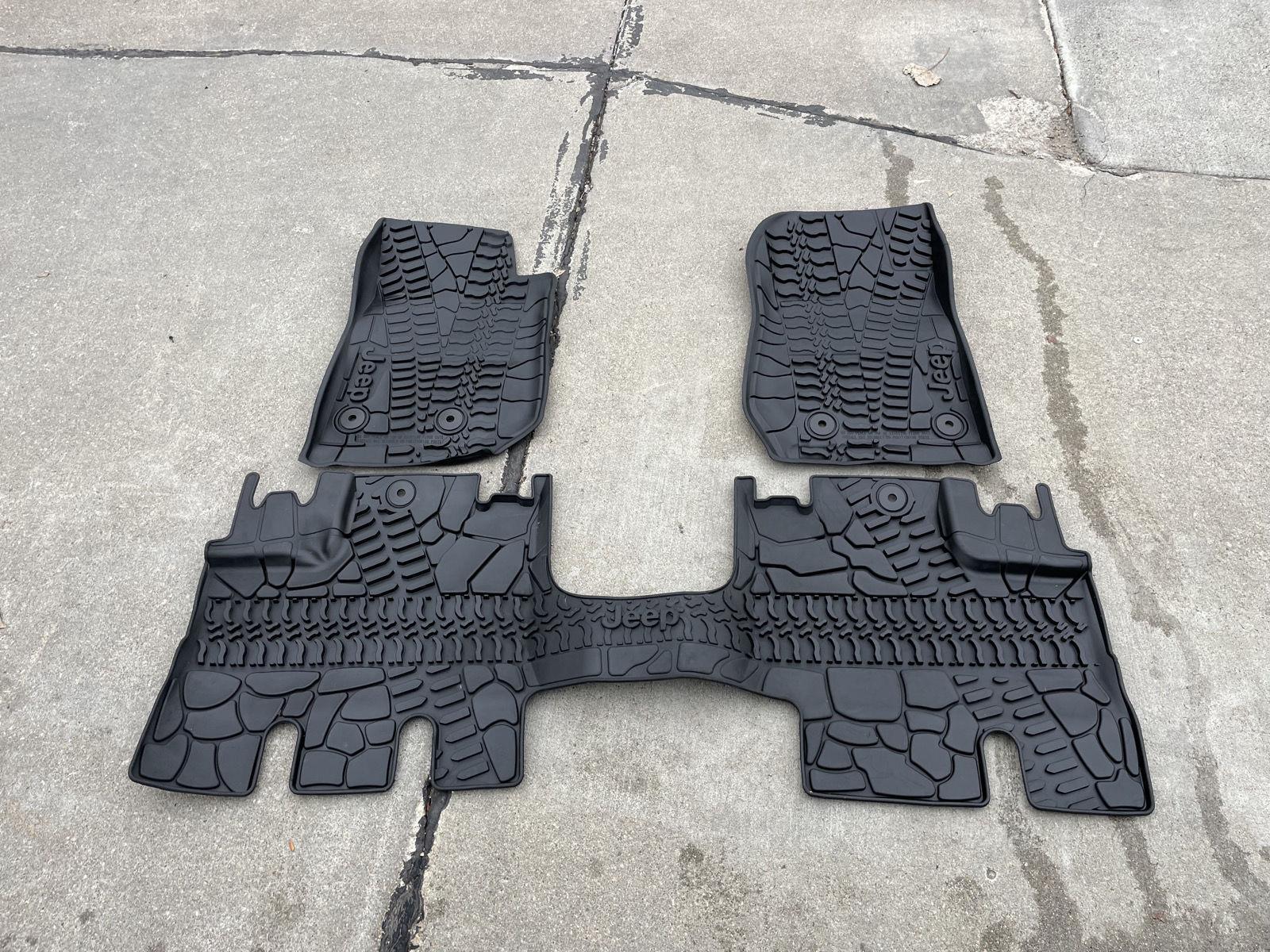 Used 2016 Jeep Wrangler Unlimited for sale in Lincoln NE